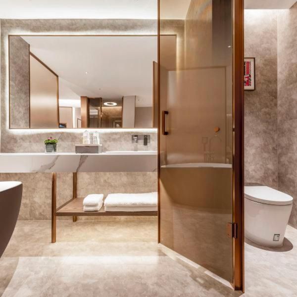 Executive King Room, Bathtub