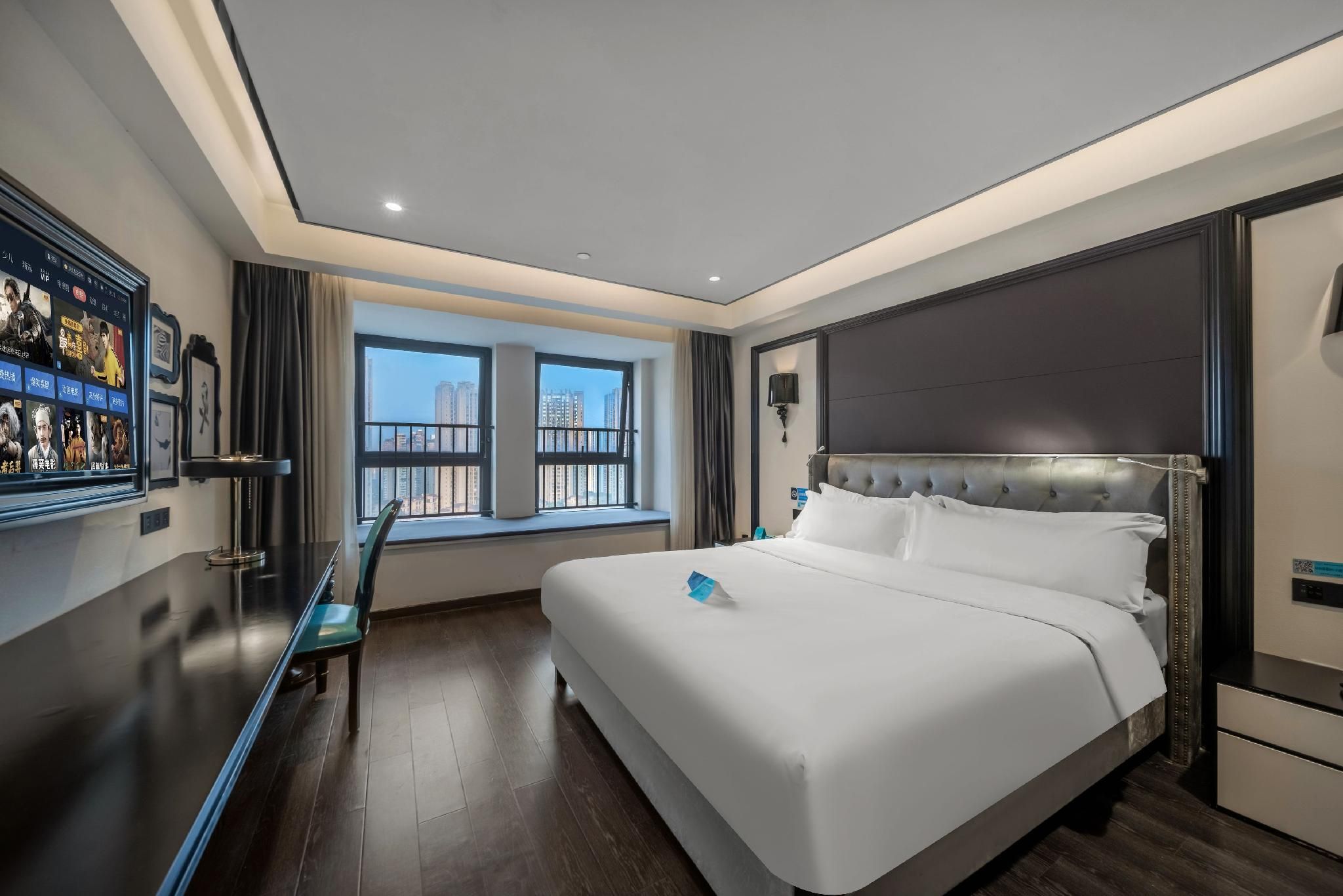 Xana - Deluxe Bed Room