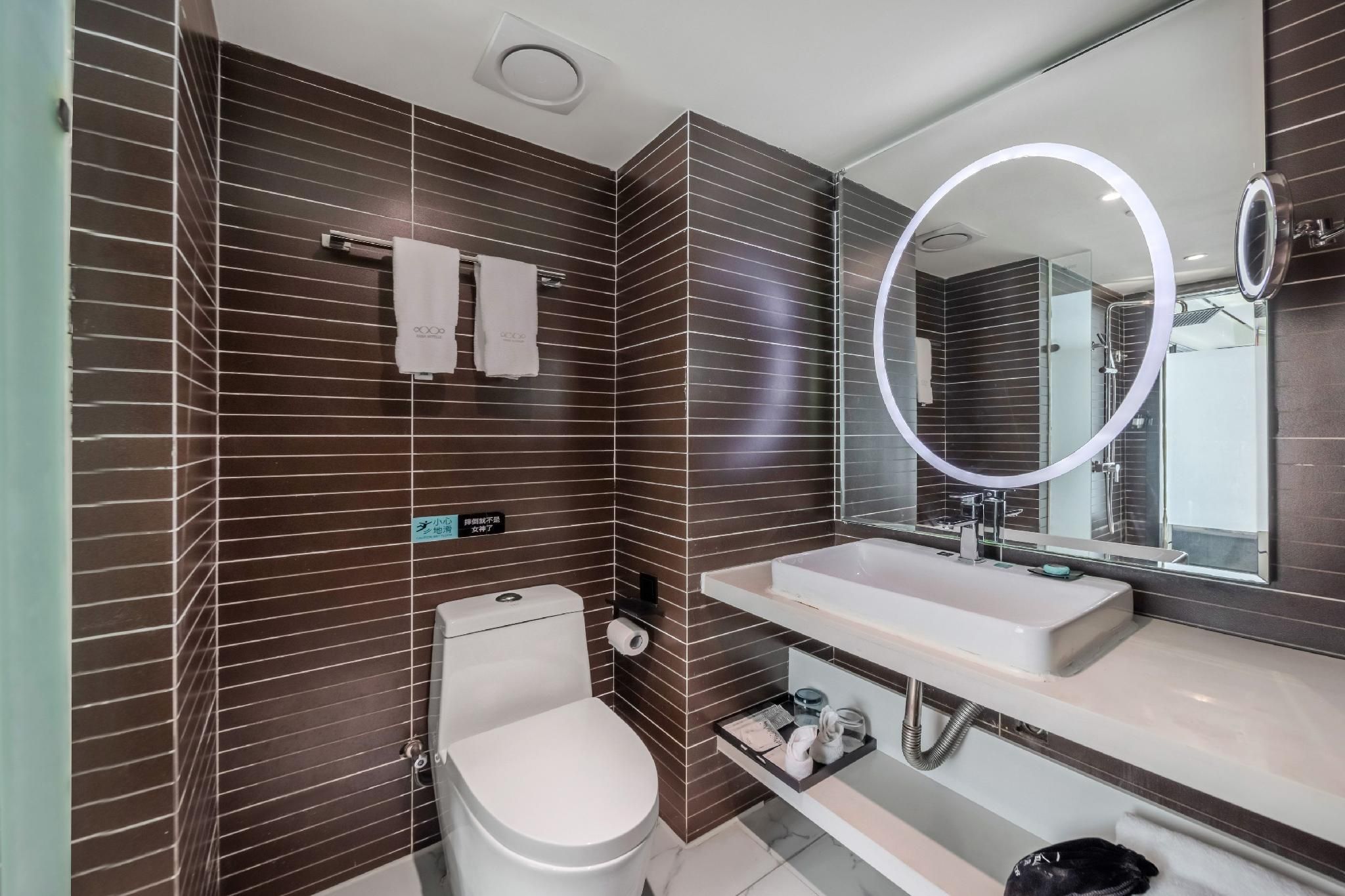 Xana - Deluxe Twin Room Bed Room