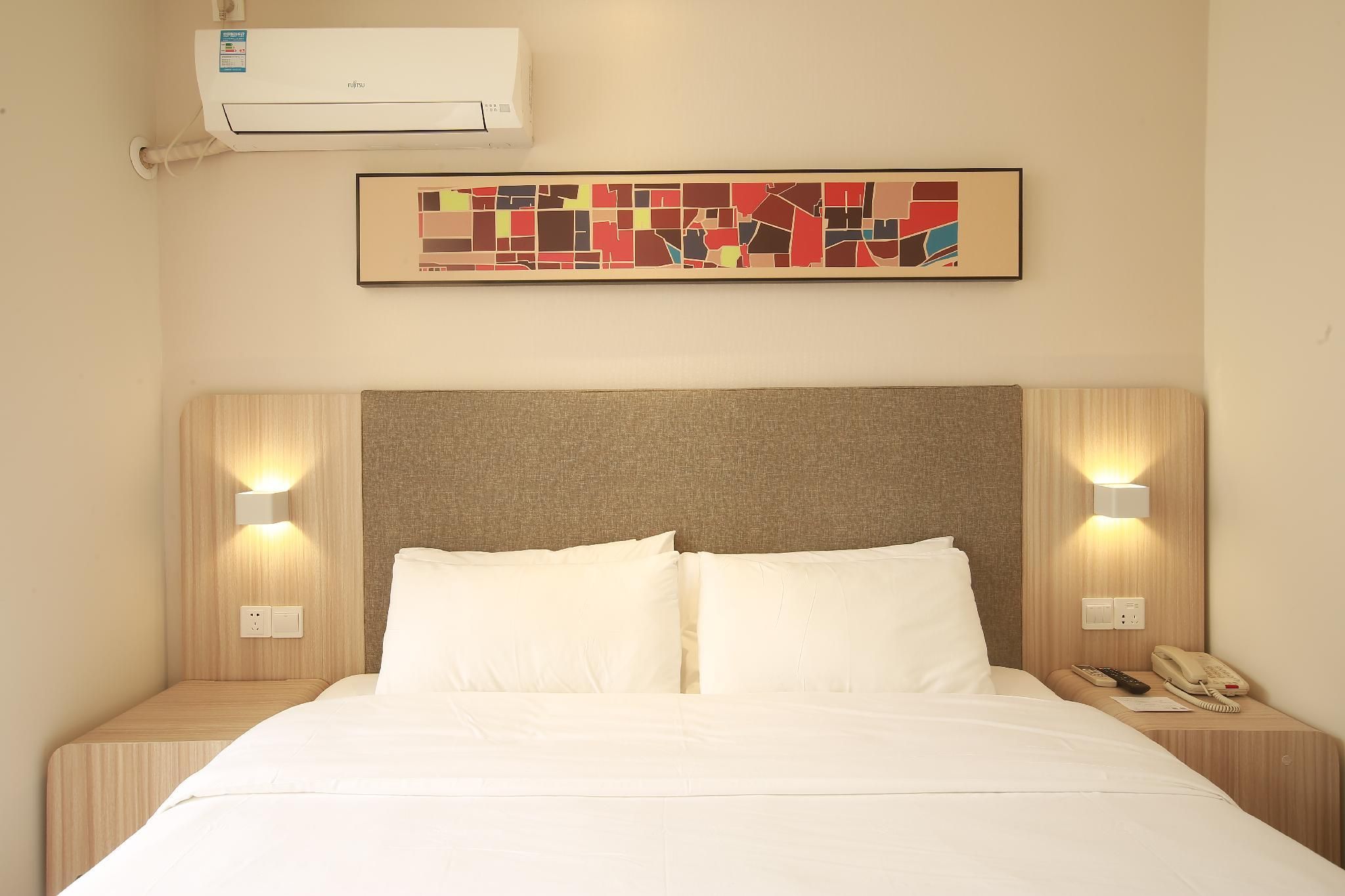 Hanting Hotel Chongqing Guanyinqiao Metro Station Hotel Queen Room 3