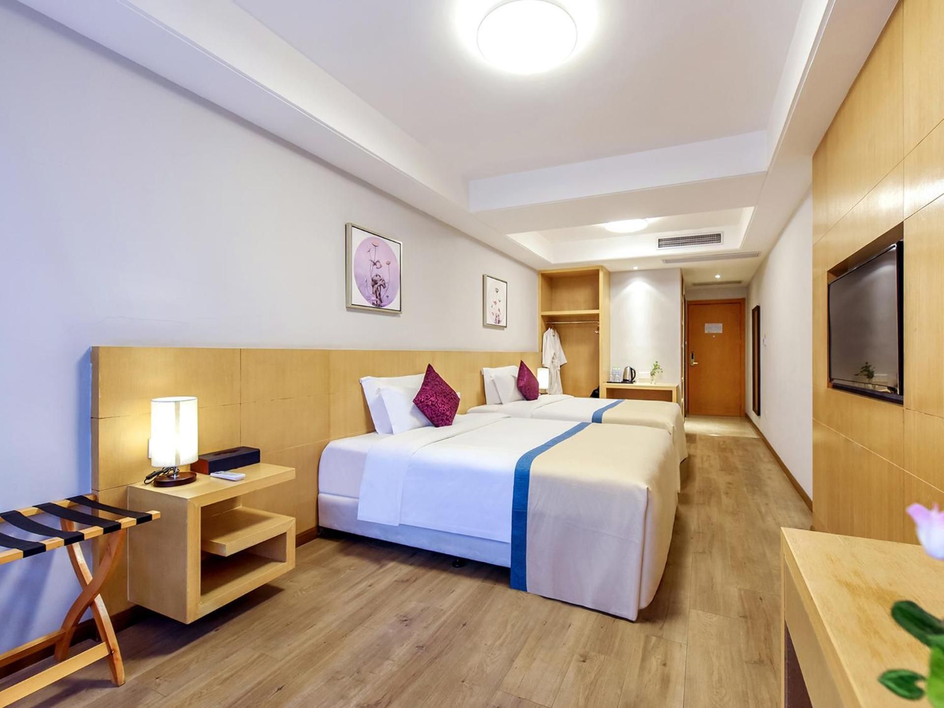Deluxe Double or Twin Room