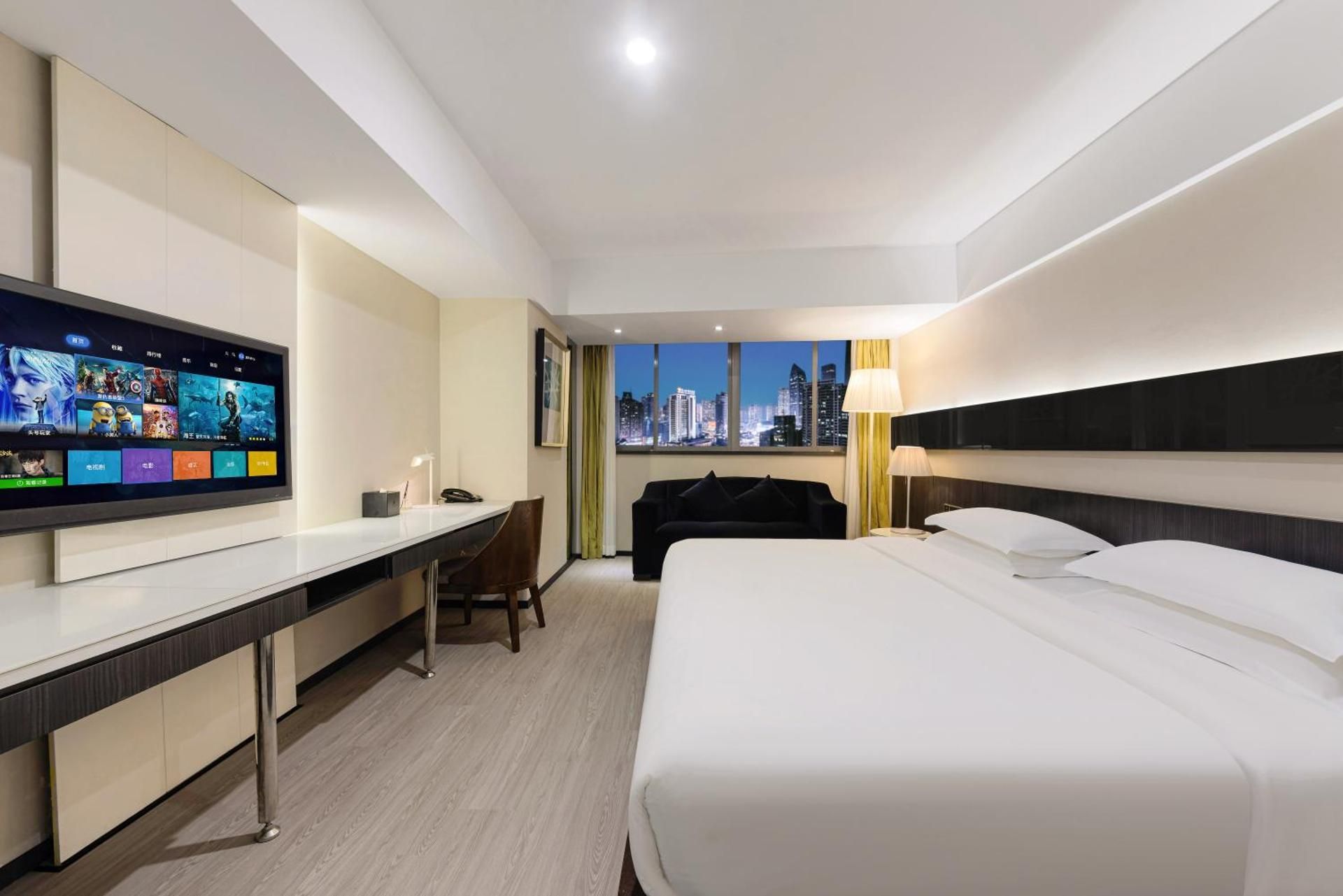 Business King Room