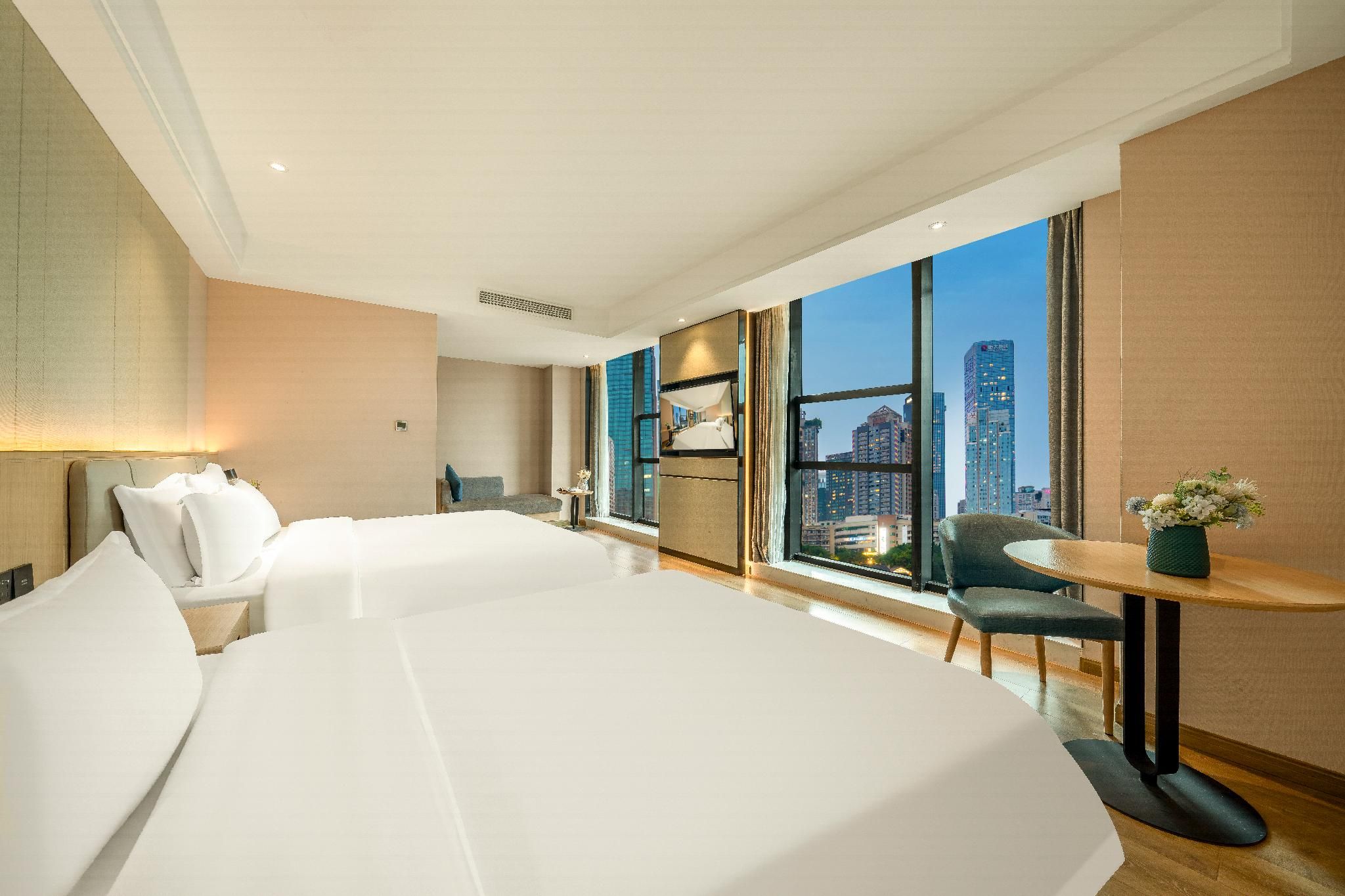 Deluxe Family Room, Guest room