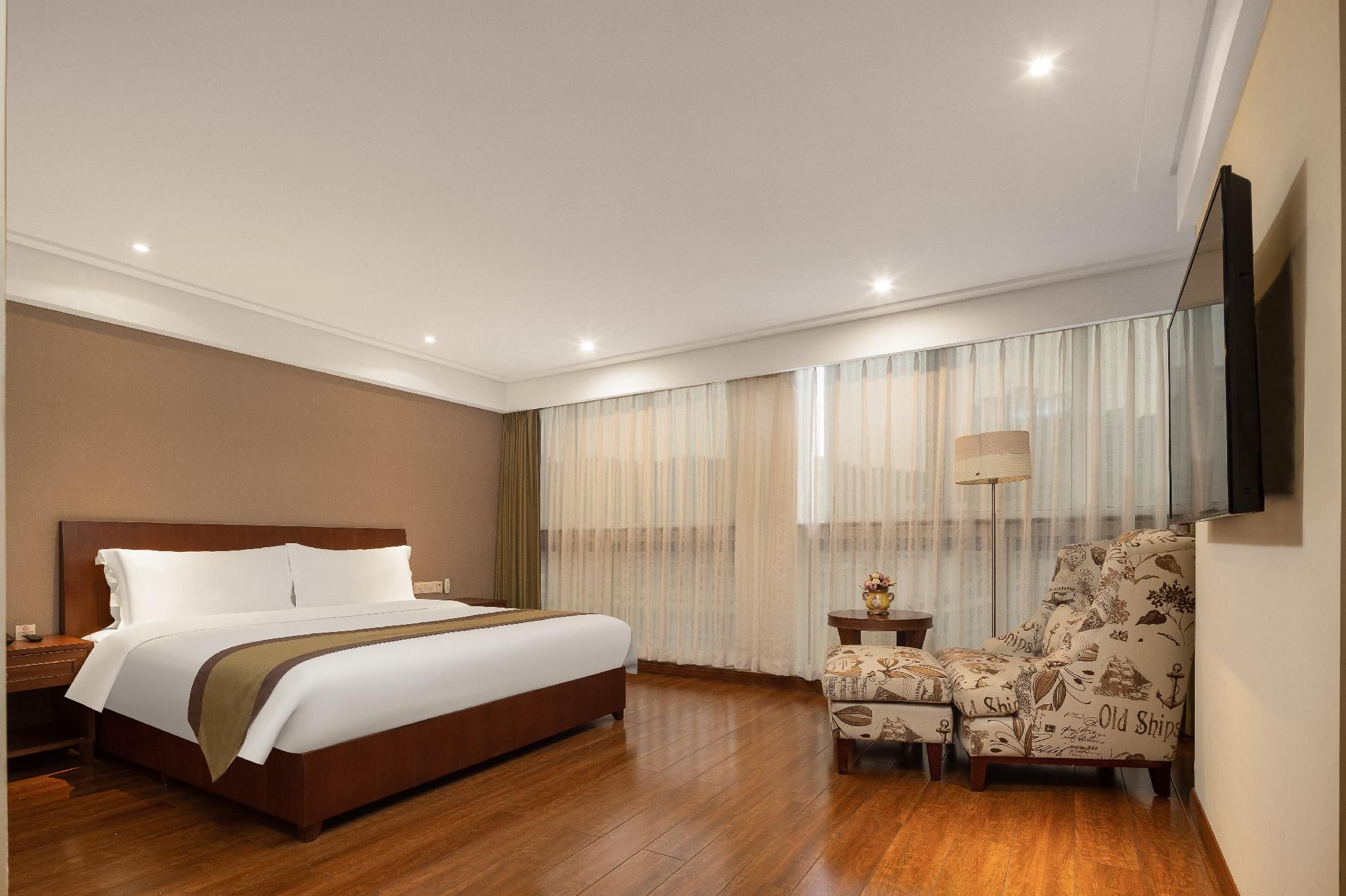 Delightful Room
