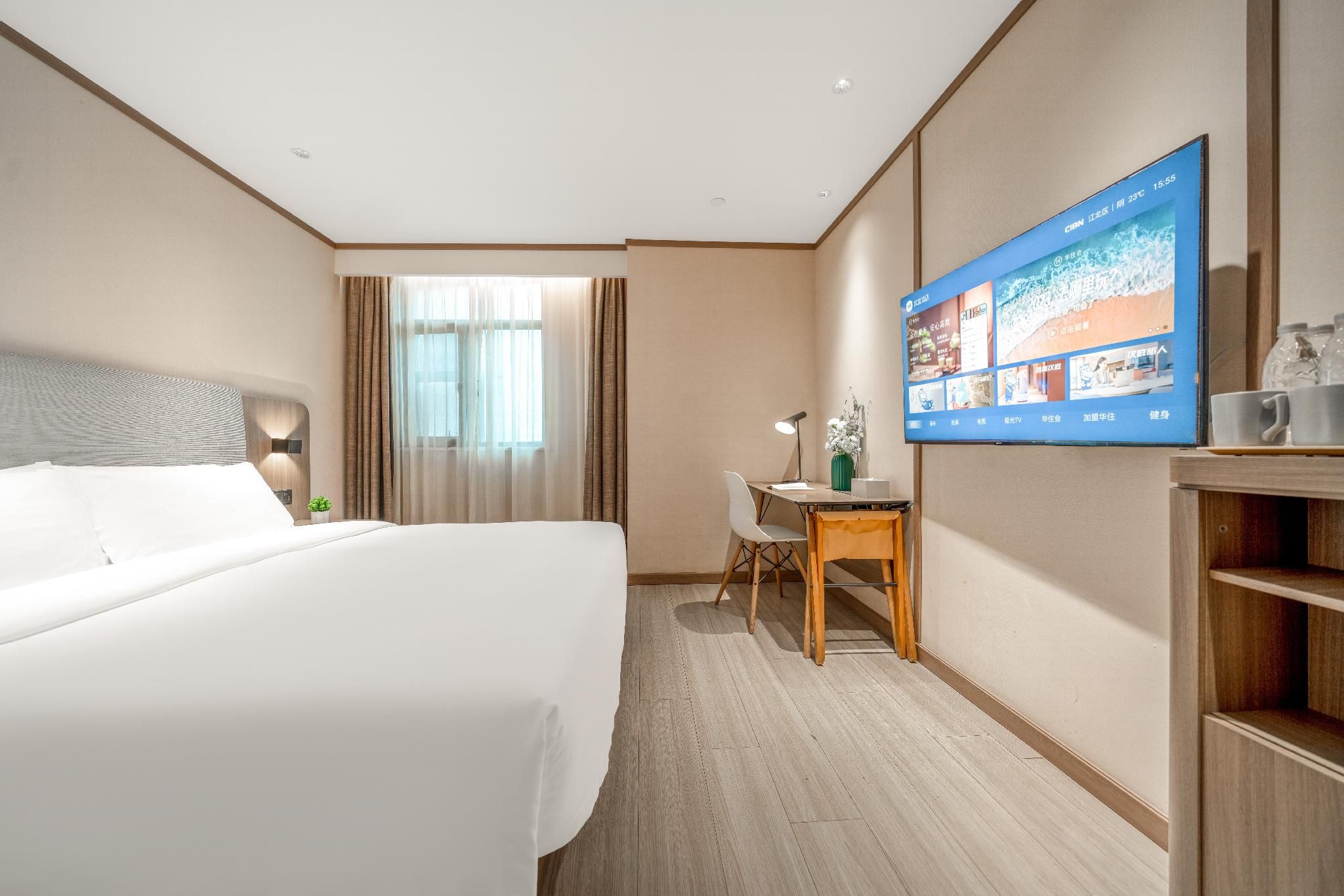 Business Queen Bed Room