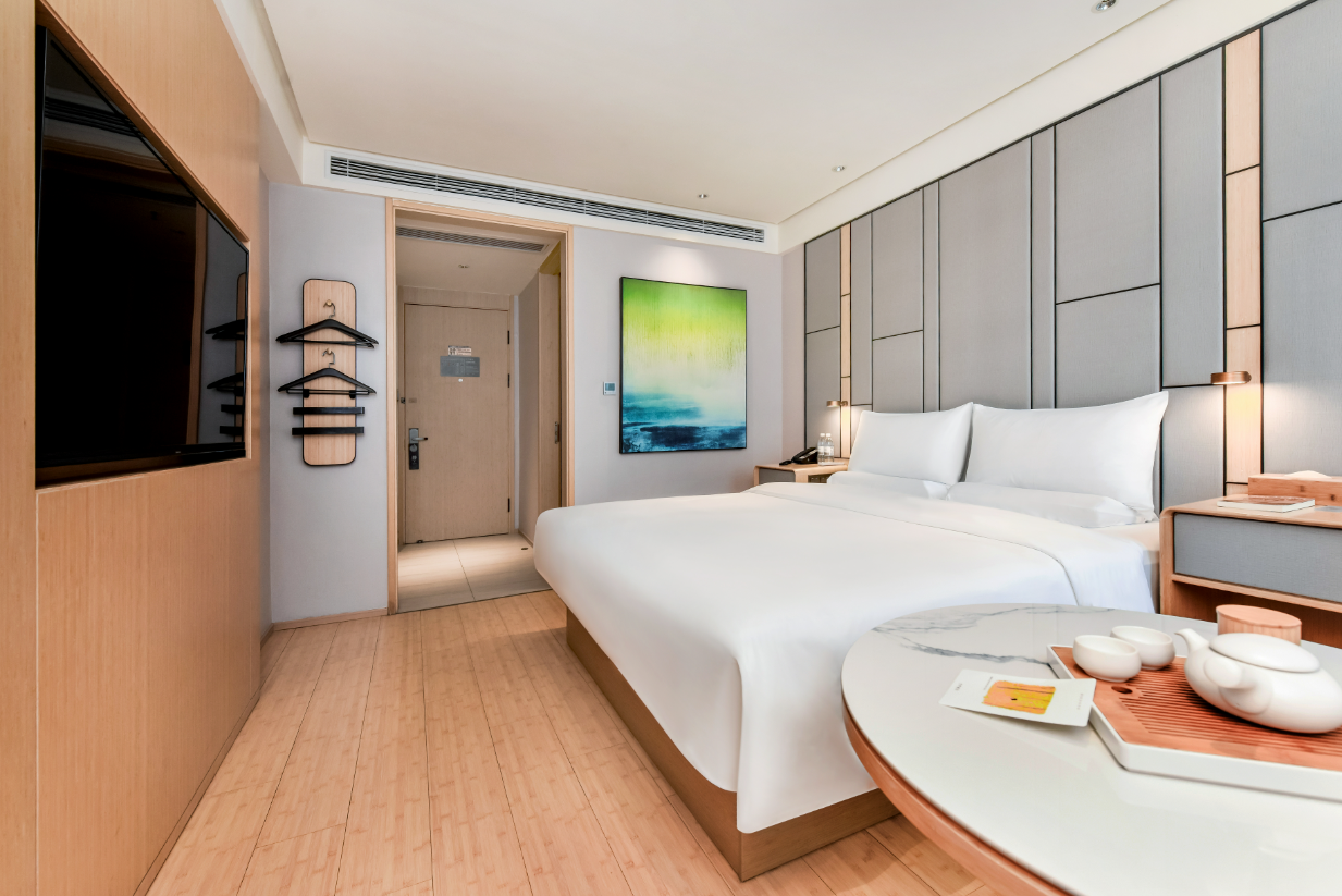 Business Queen Bed Room