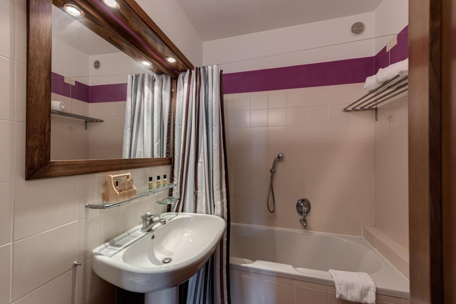 Comfort Quadruple Room