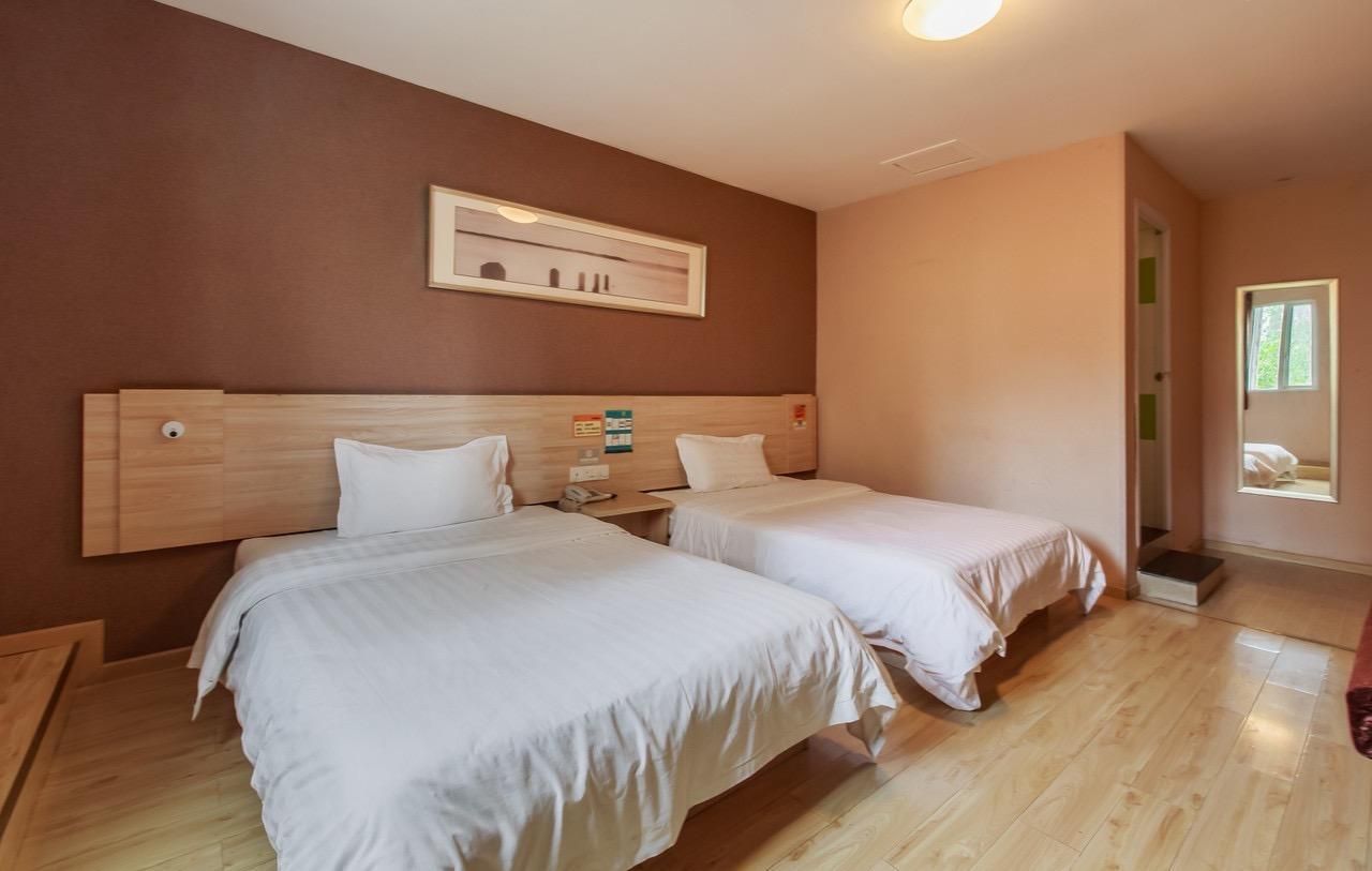 Corporate Twin, Guest room, 2 Twin/Single Bed(s), City view