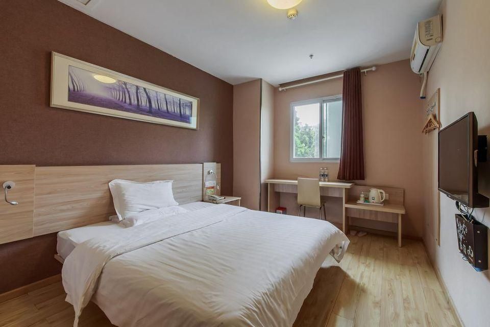 WH - Traditional Bed Room