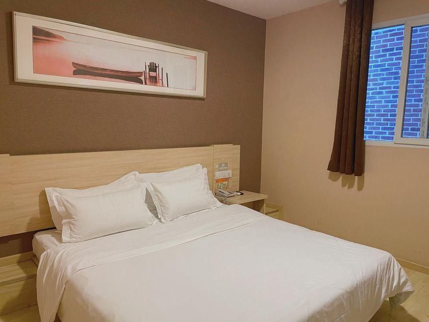 WH - Traditional Bed Room
