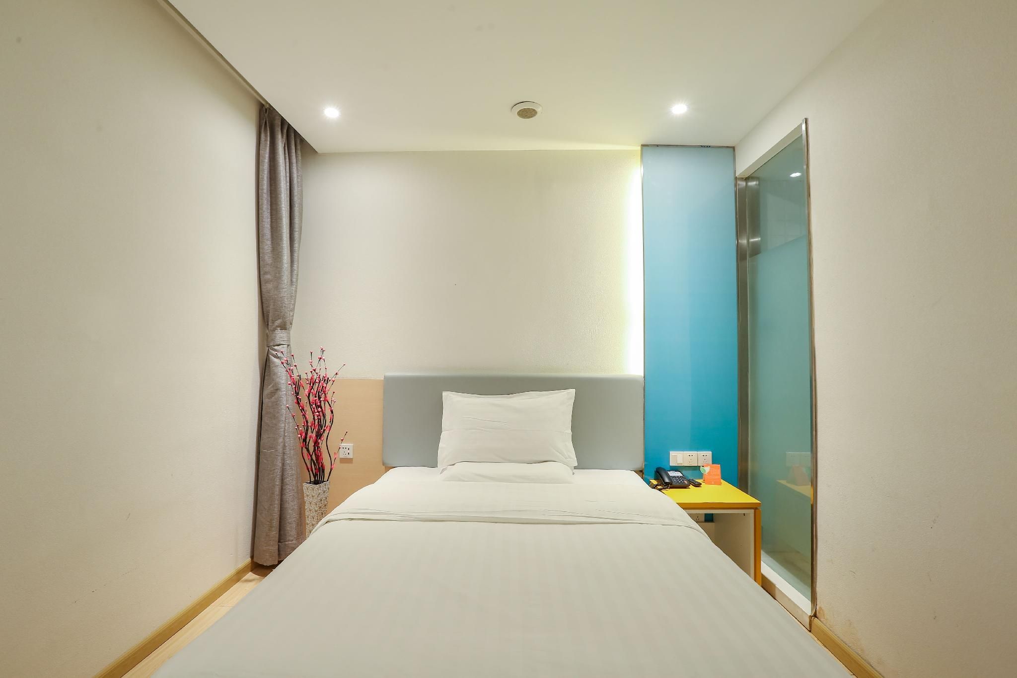 WH - Traditional Bed Room