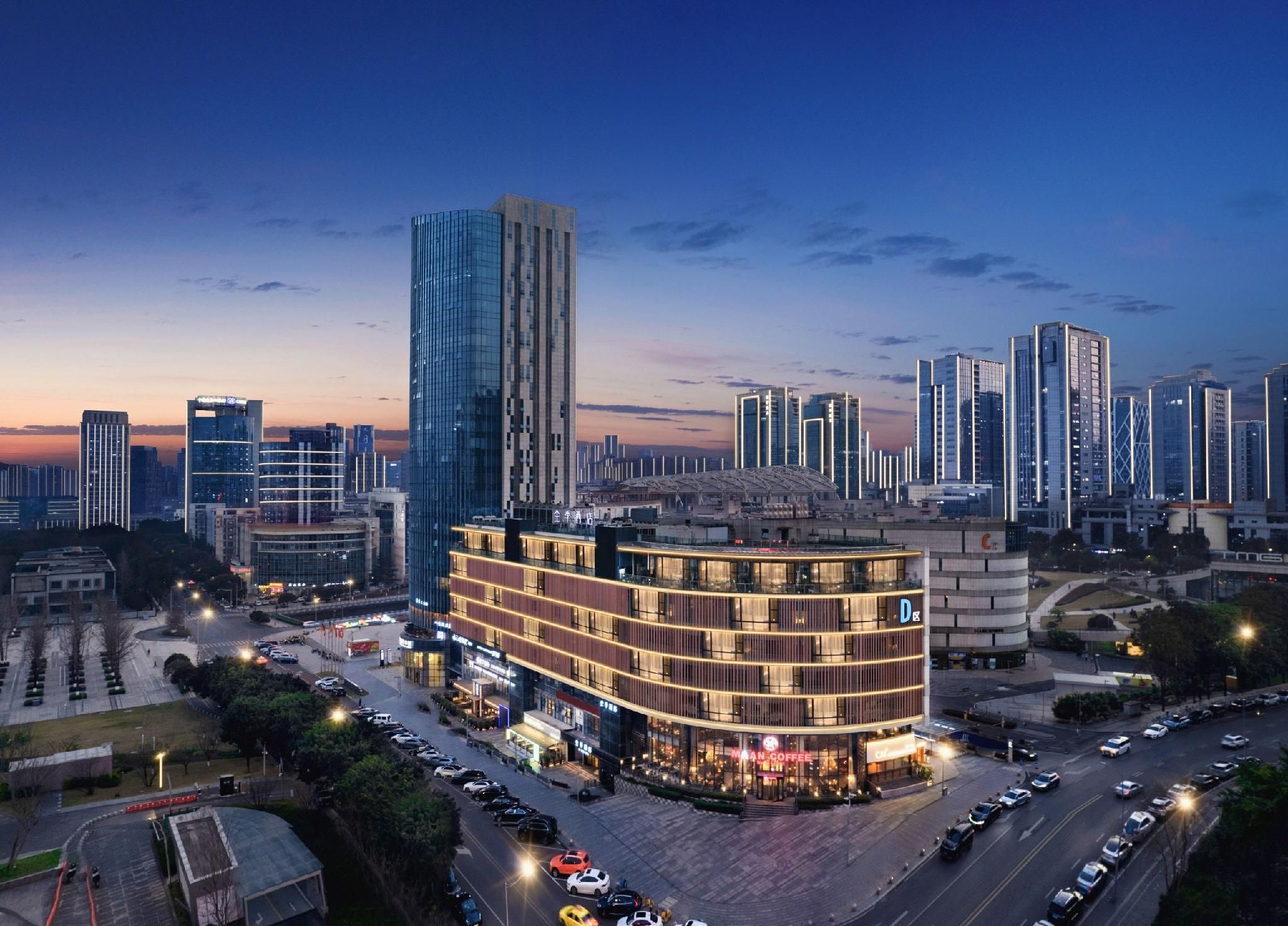 JI Hotel Chongqing Liangjiang Happiness Square