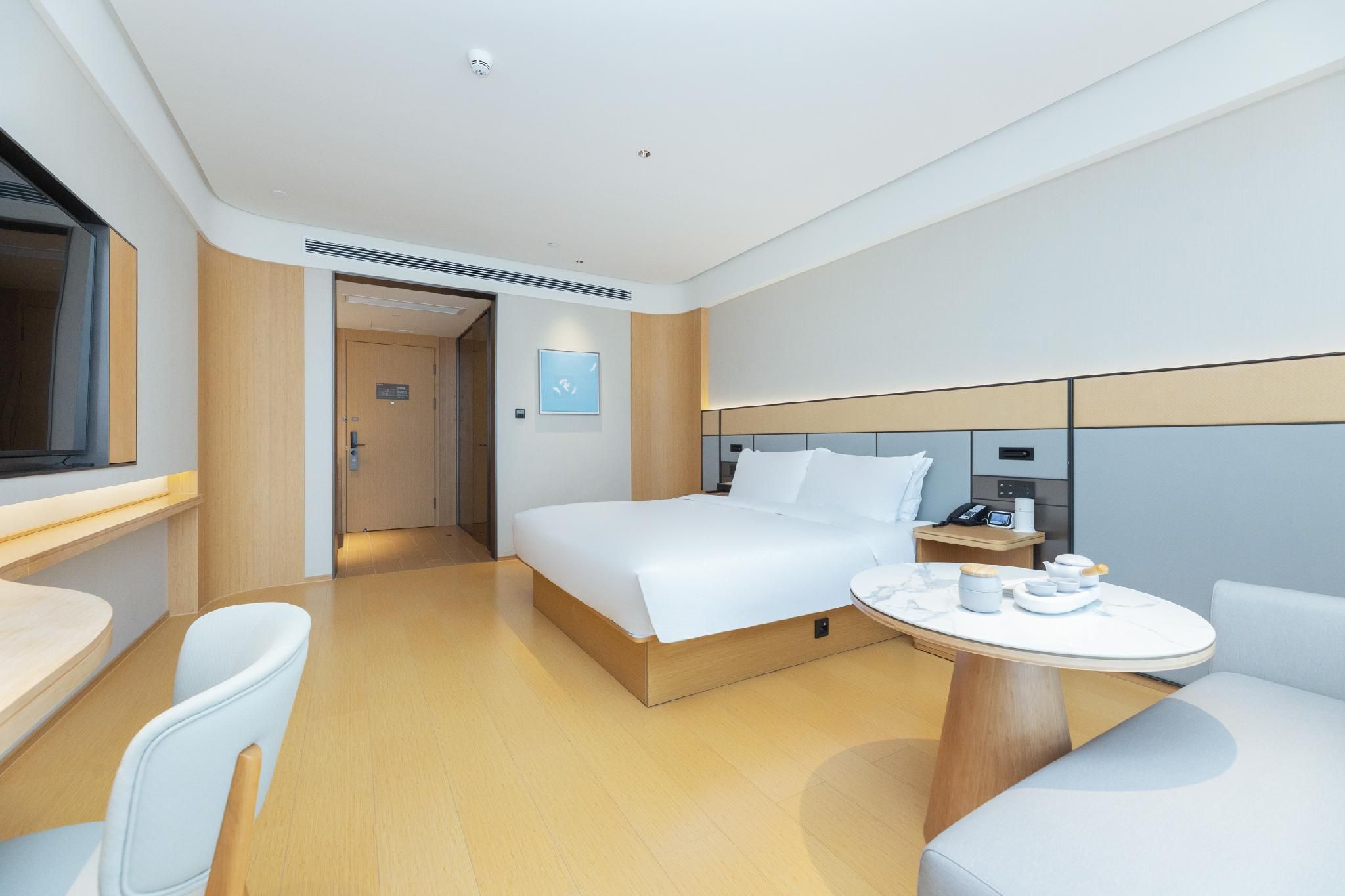 Business Queen Bed Room