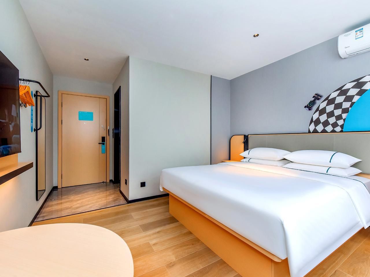 Dossen - Business Bed Room