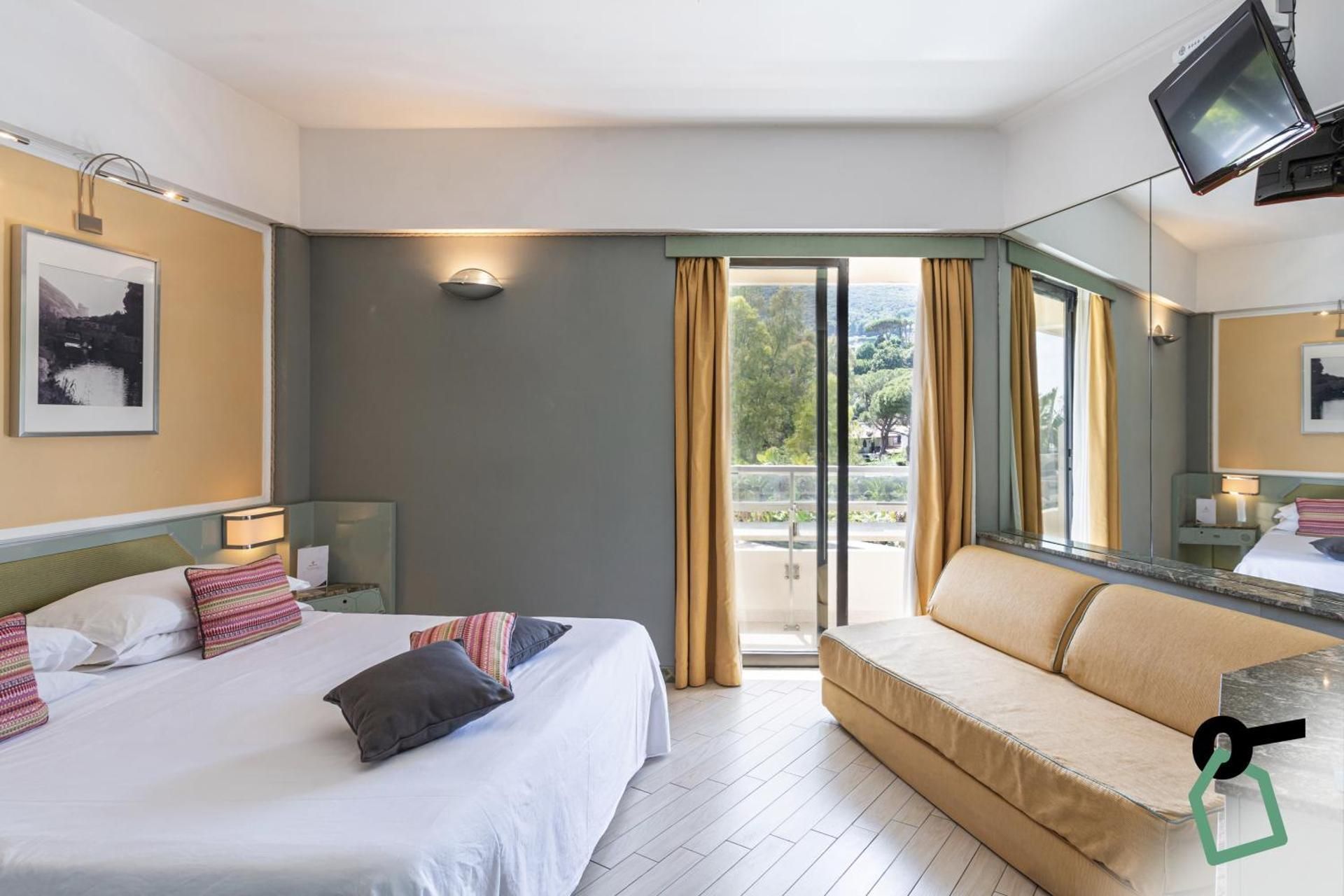 Double Room with Extra Bed
