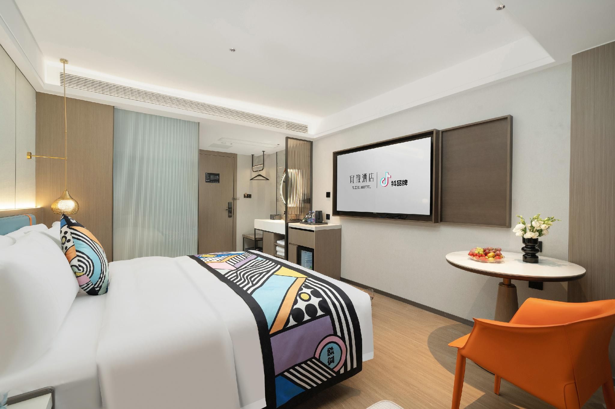 Business King Room