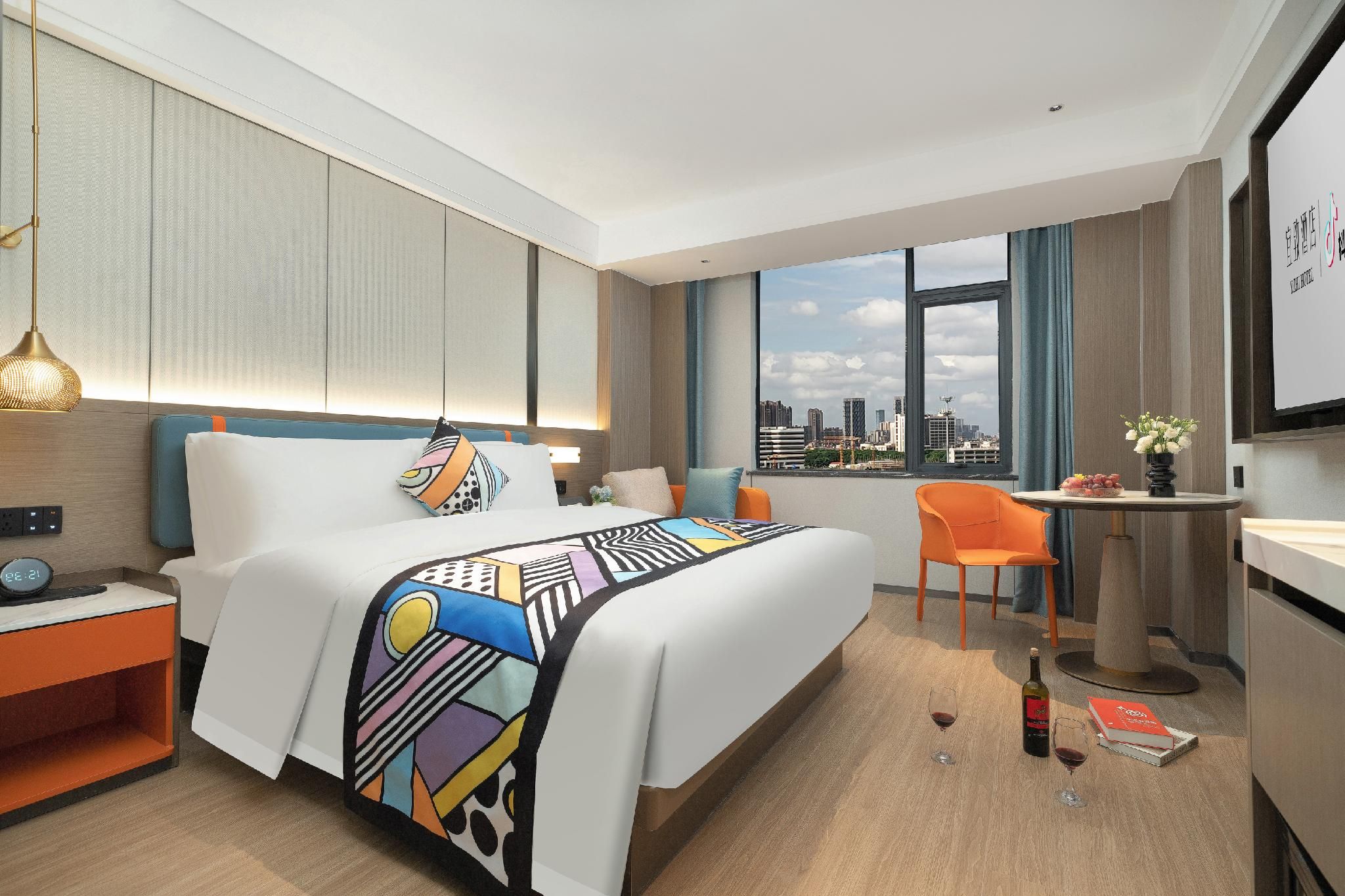 Business King Room