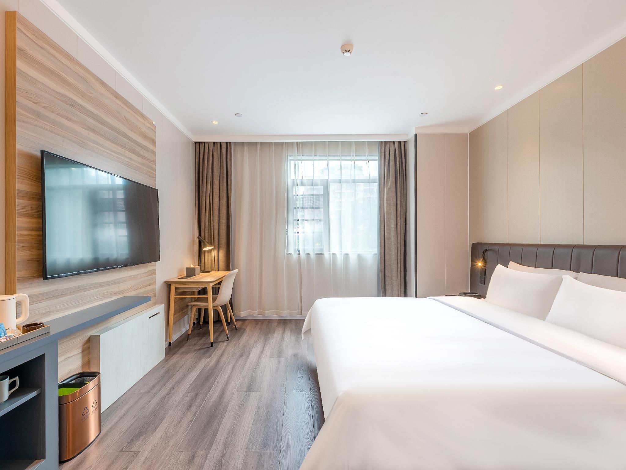 Huazhu - Superior BedRoom