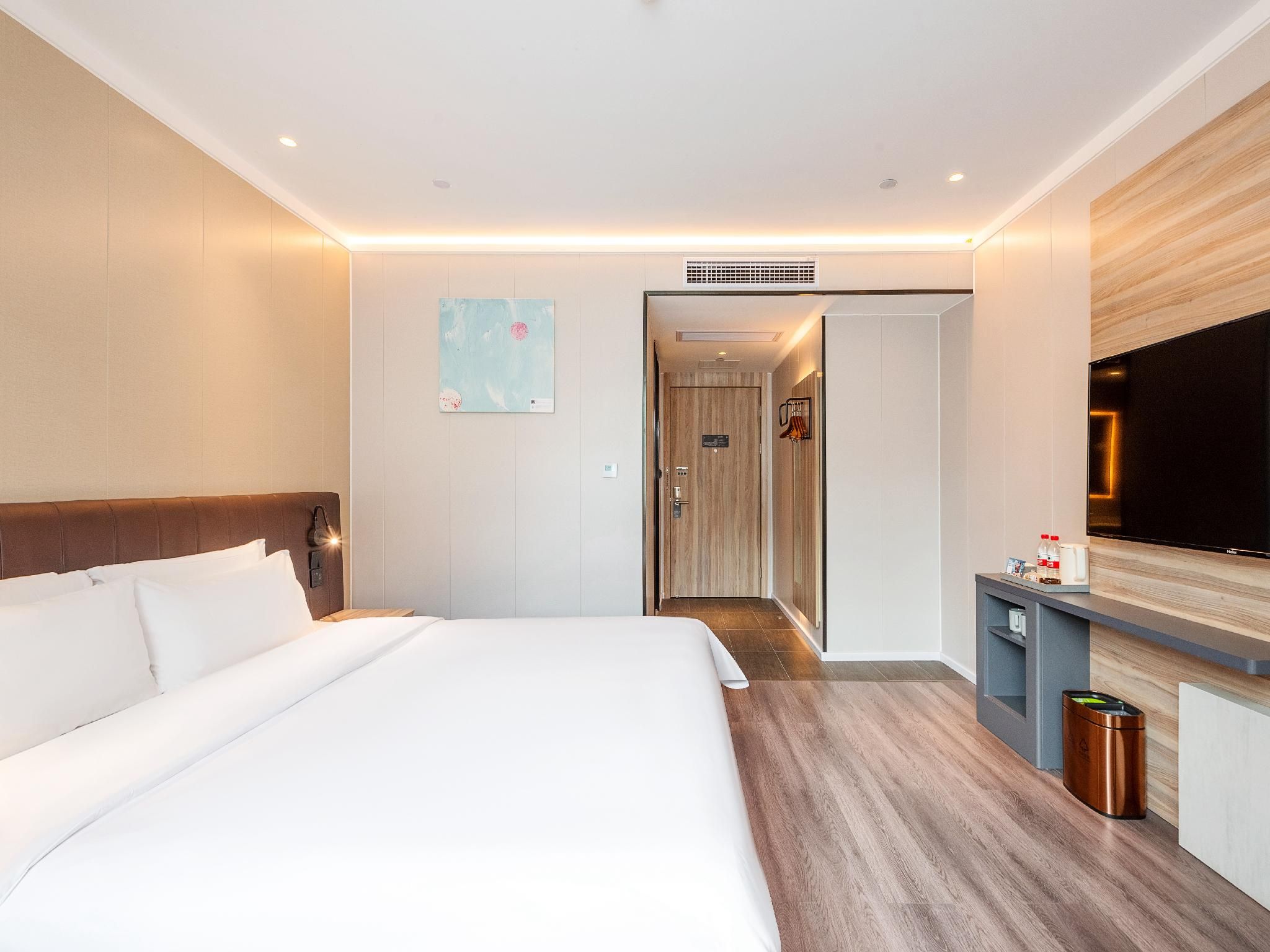 Huazhu - Superior BedRoom
