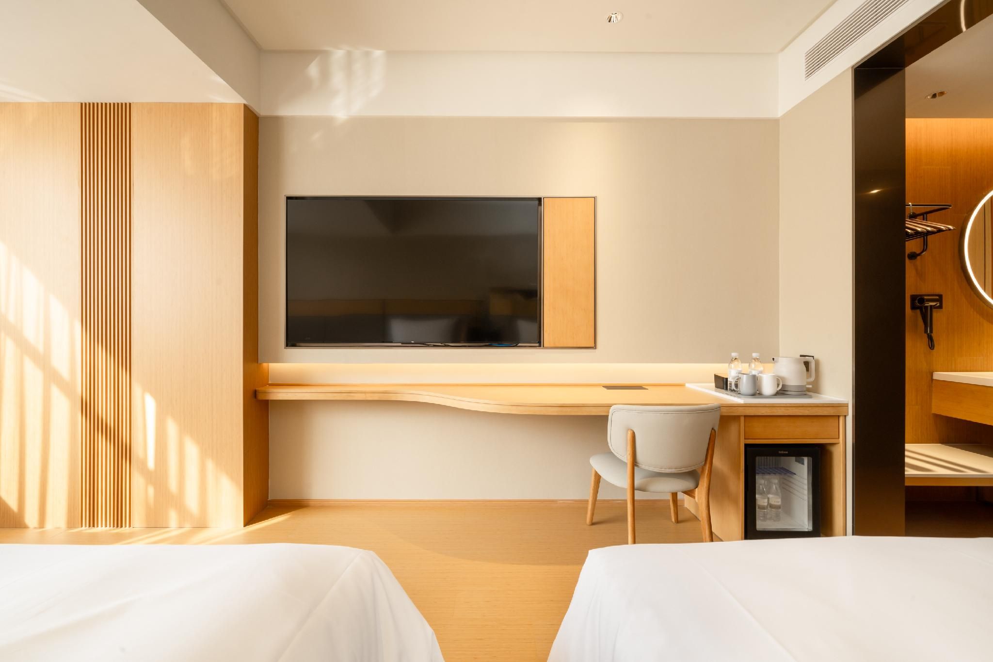 Twin Business Room