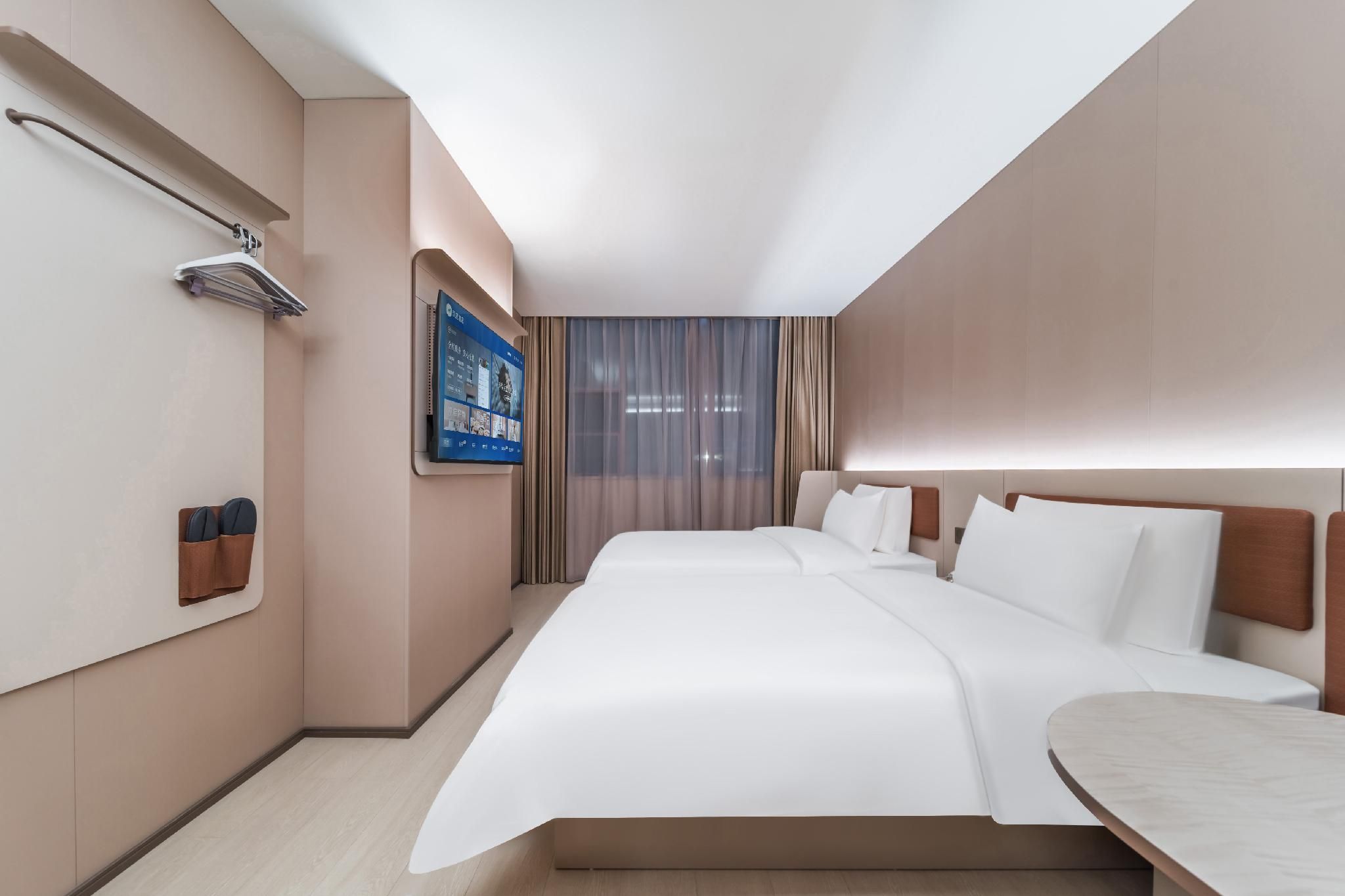 Twin Bed Room