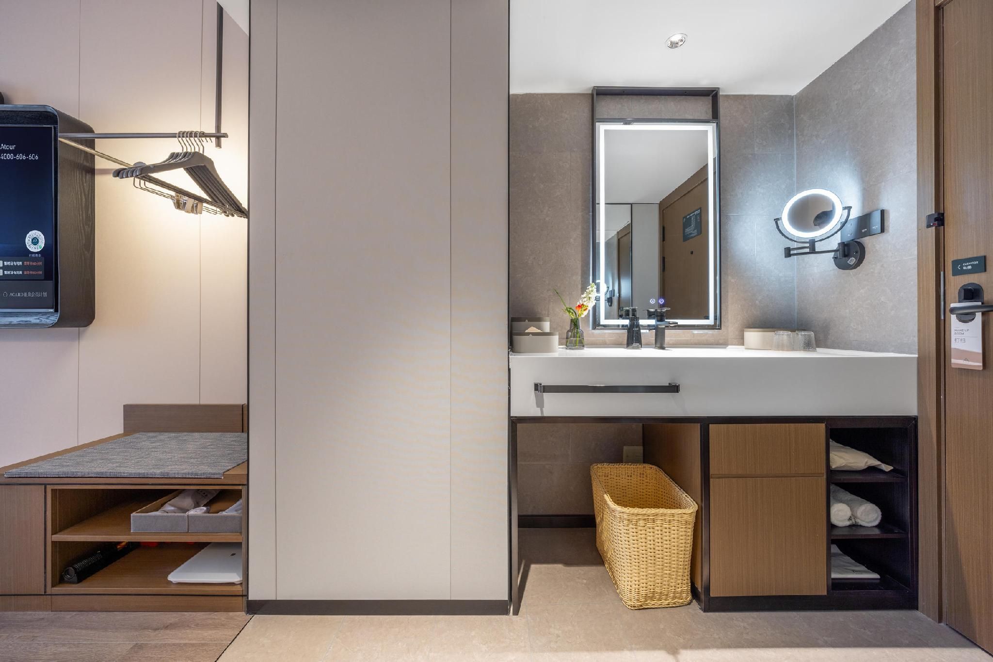 Executive room, Guest room, 1 Queen