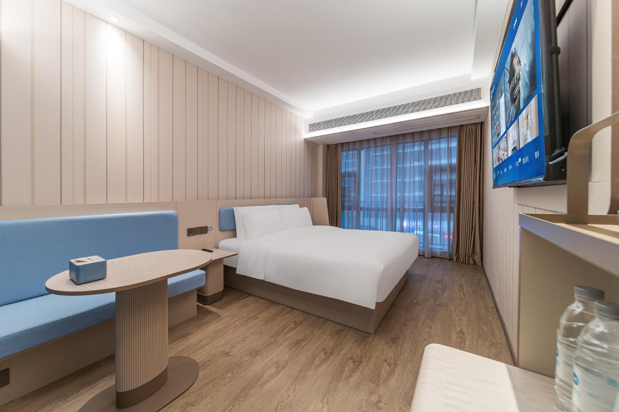 Hanting Hotel Guangzhou Huangpu Science City Luogang Metro Station Superior Room Queen 2