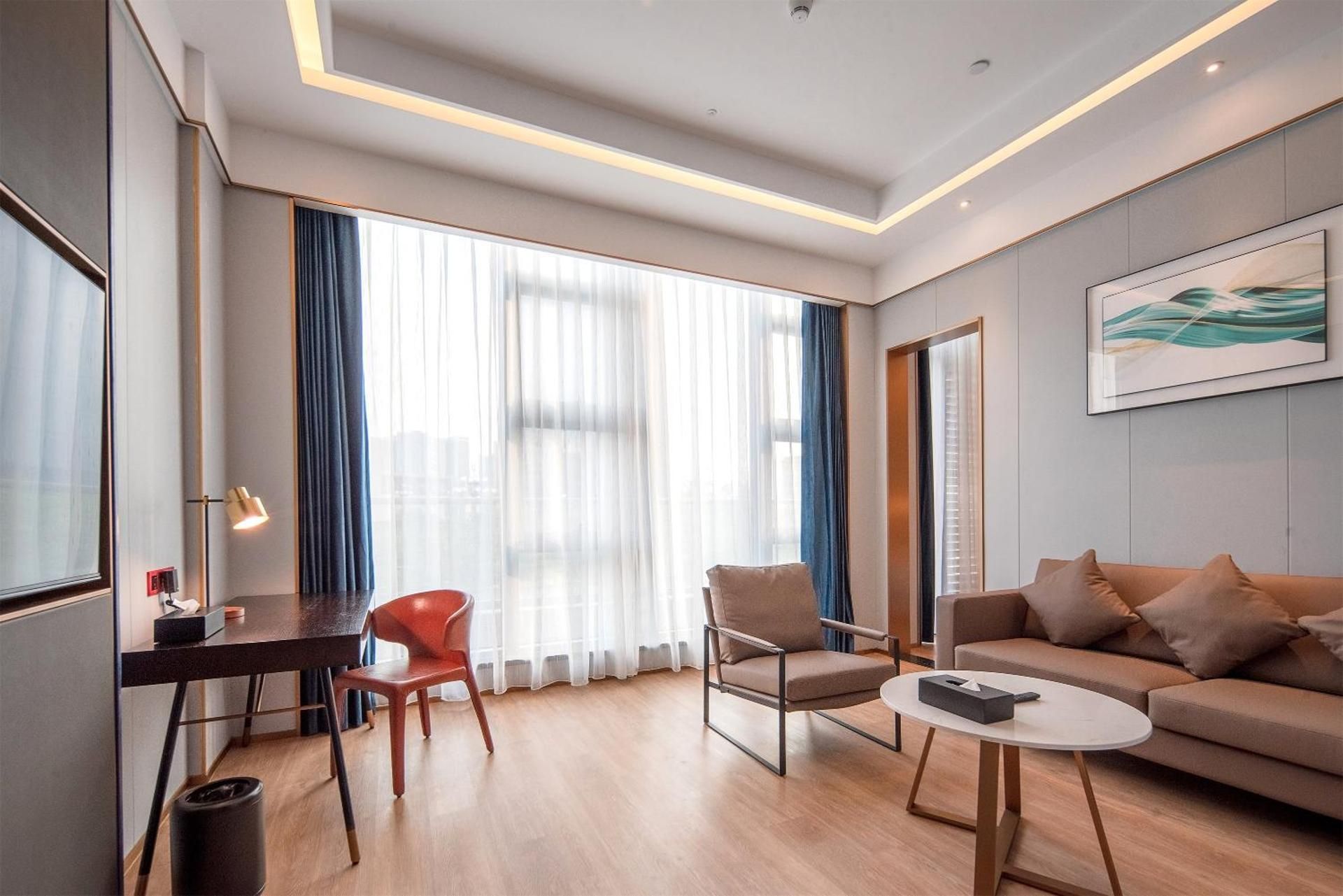 1 King Bed and 1 Double Bed, Family Suite, Non-Smoking