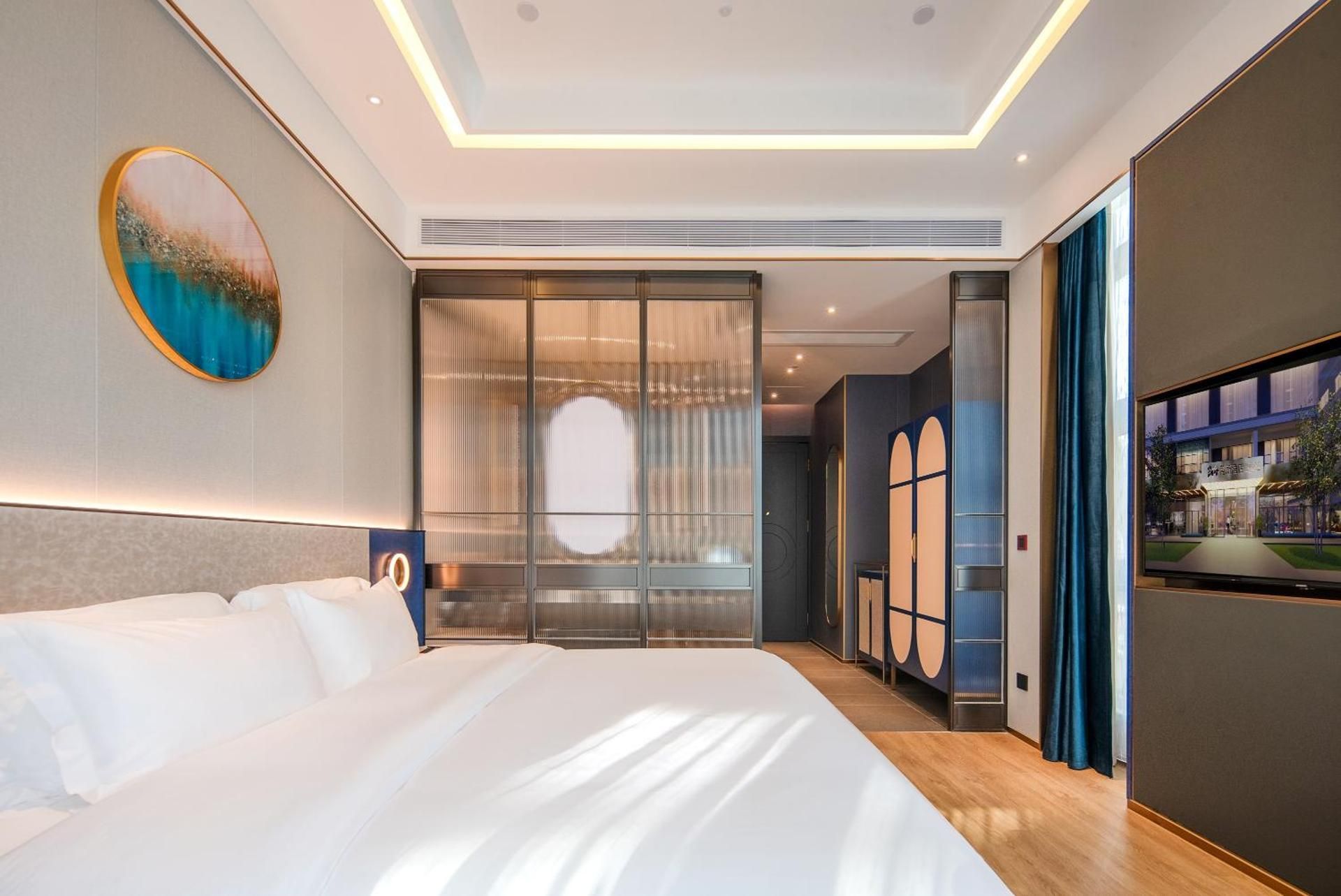 1 King Bed, Standard Room, Non-Smoking