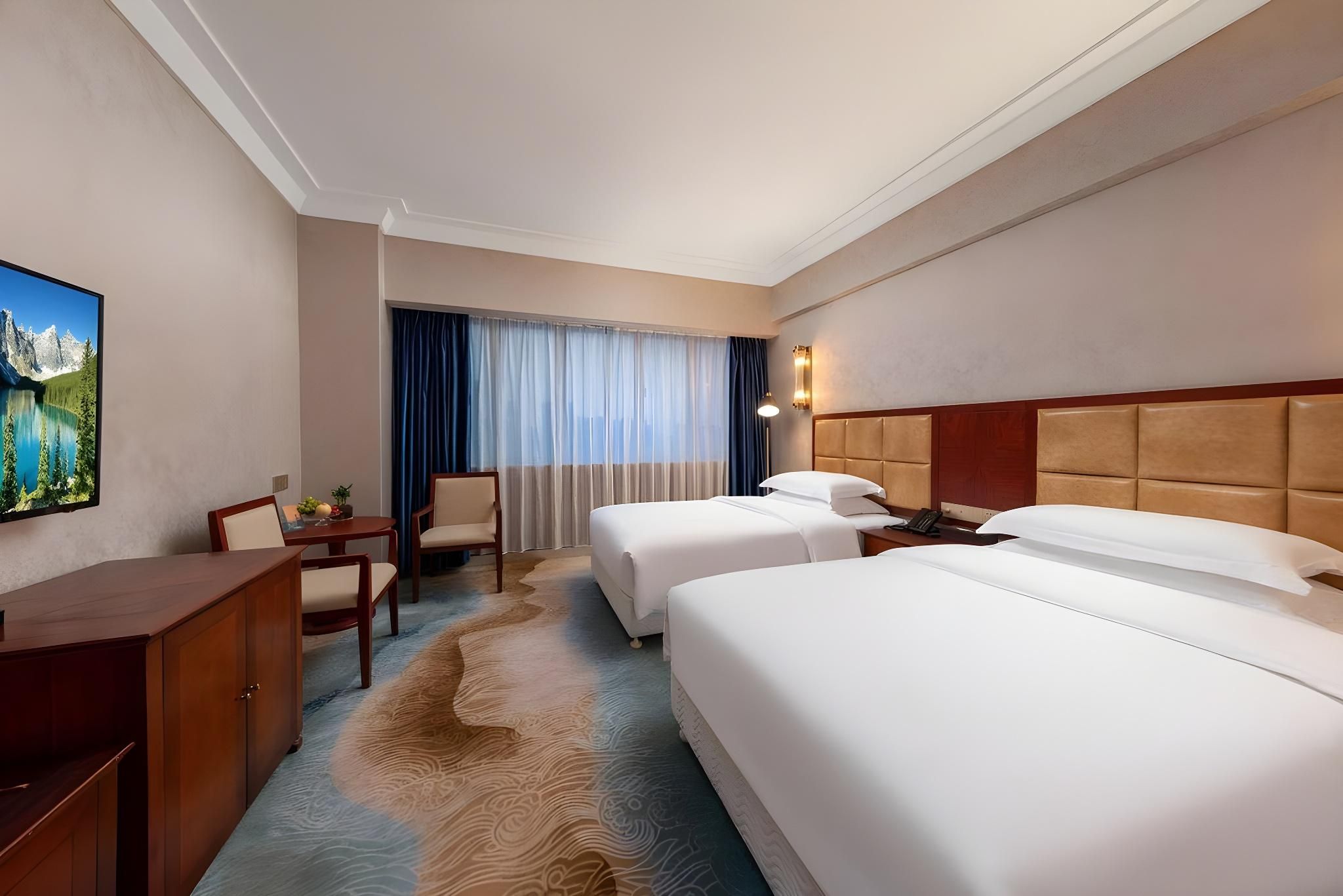 Deluxe Twin Bed Room