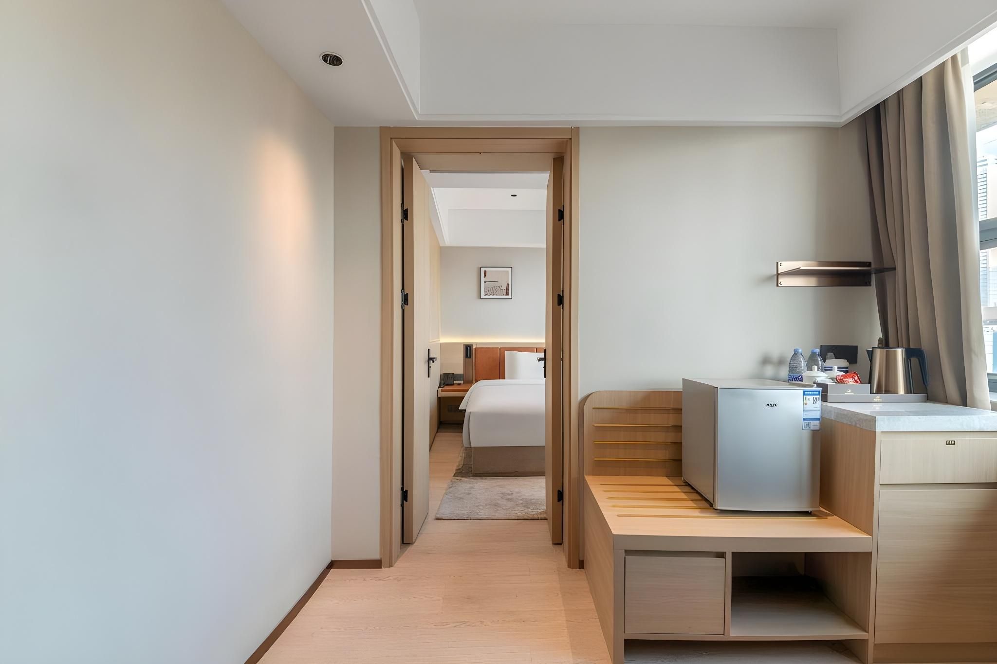 Executive Single Small Suite