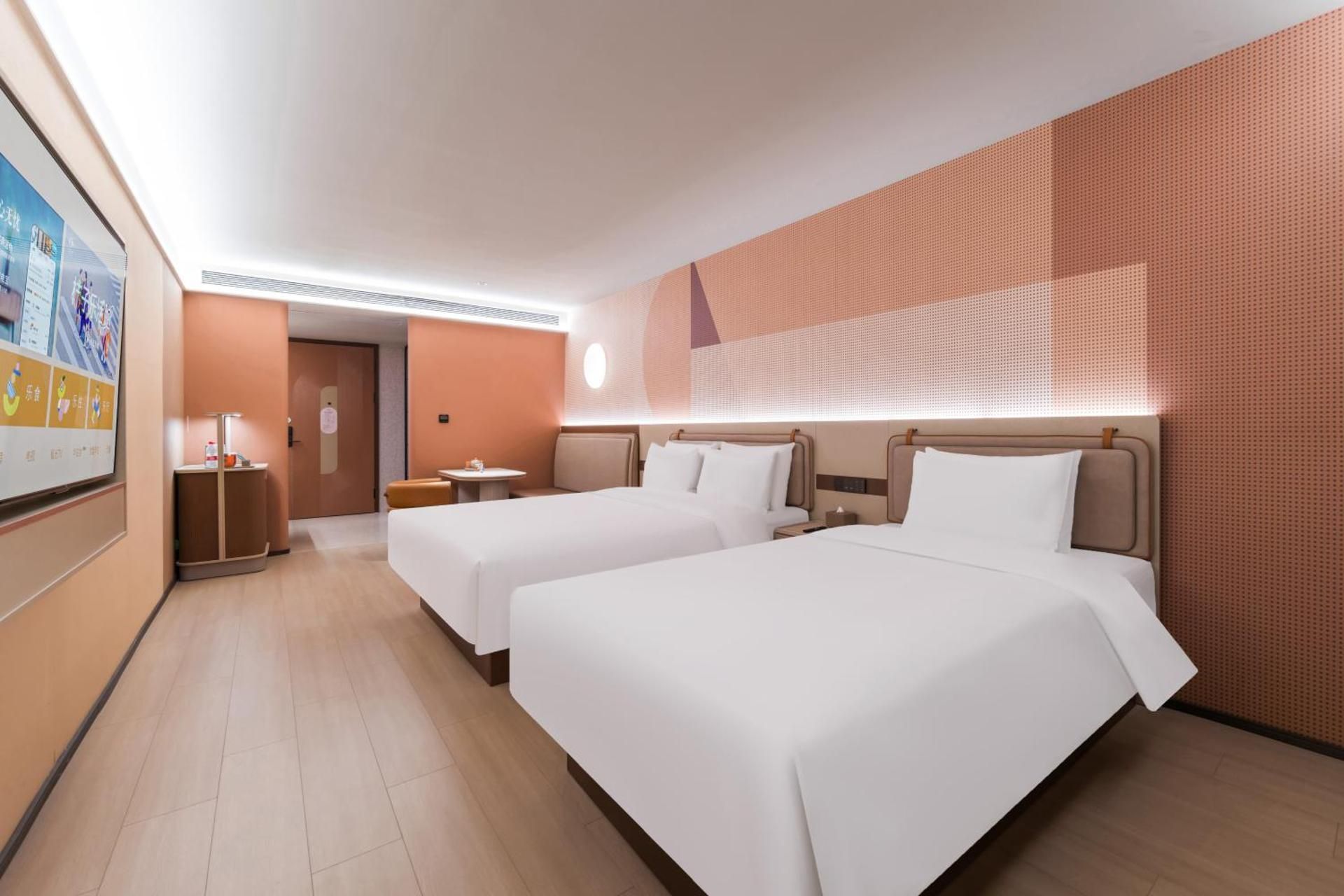 Deluxe Family Room