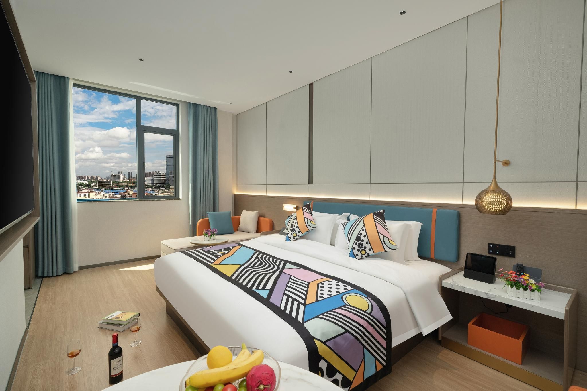 Commerce Heritage Queen Room