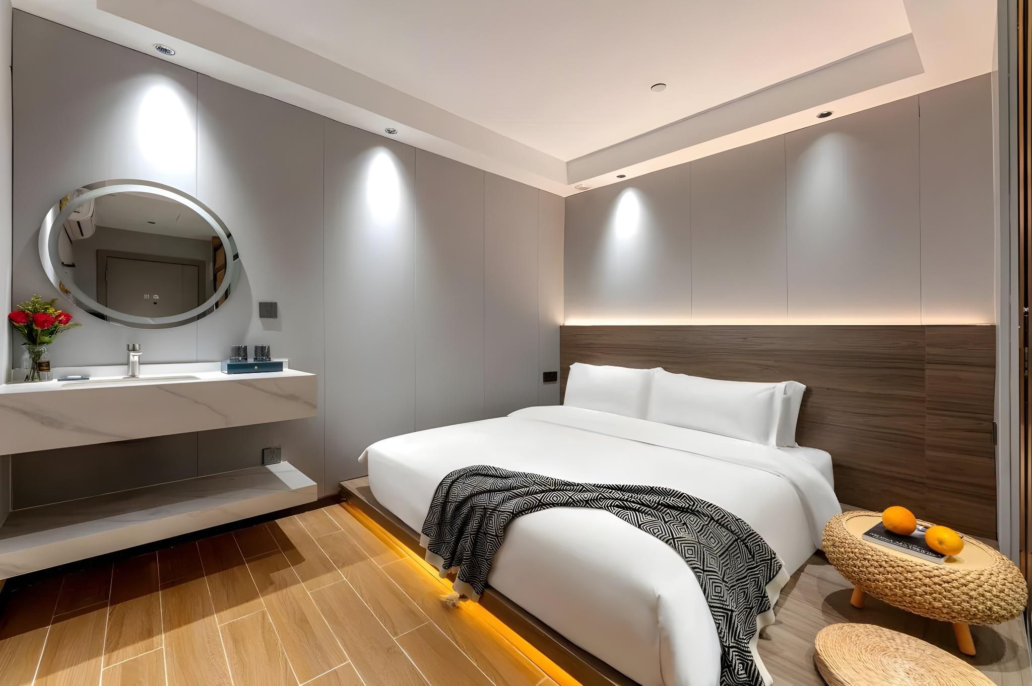 Tatami Queen Room