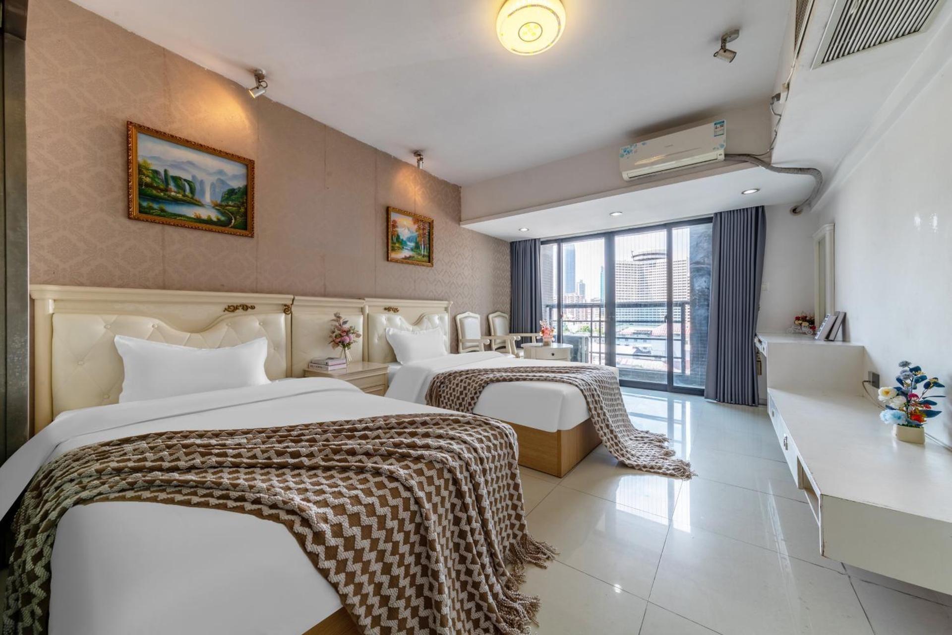 One-Bedroom Suite