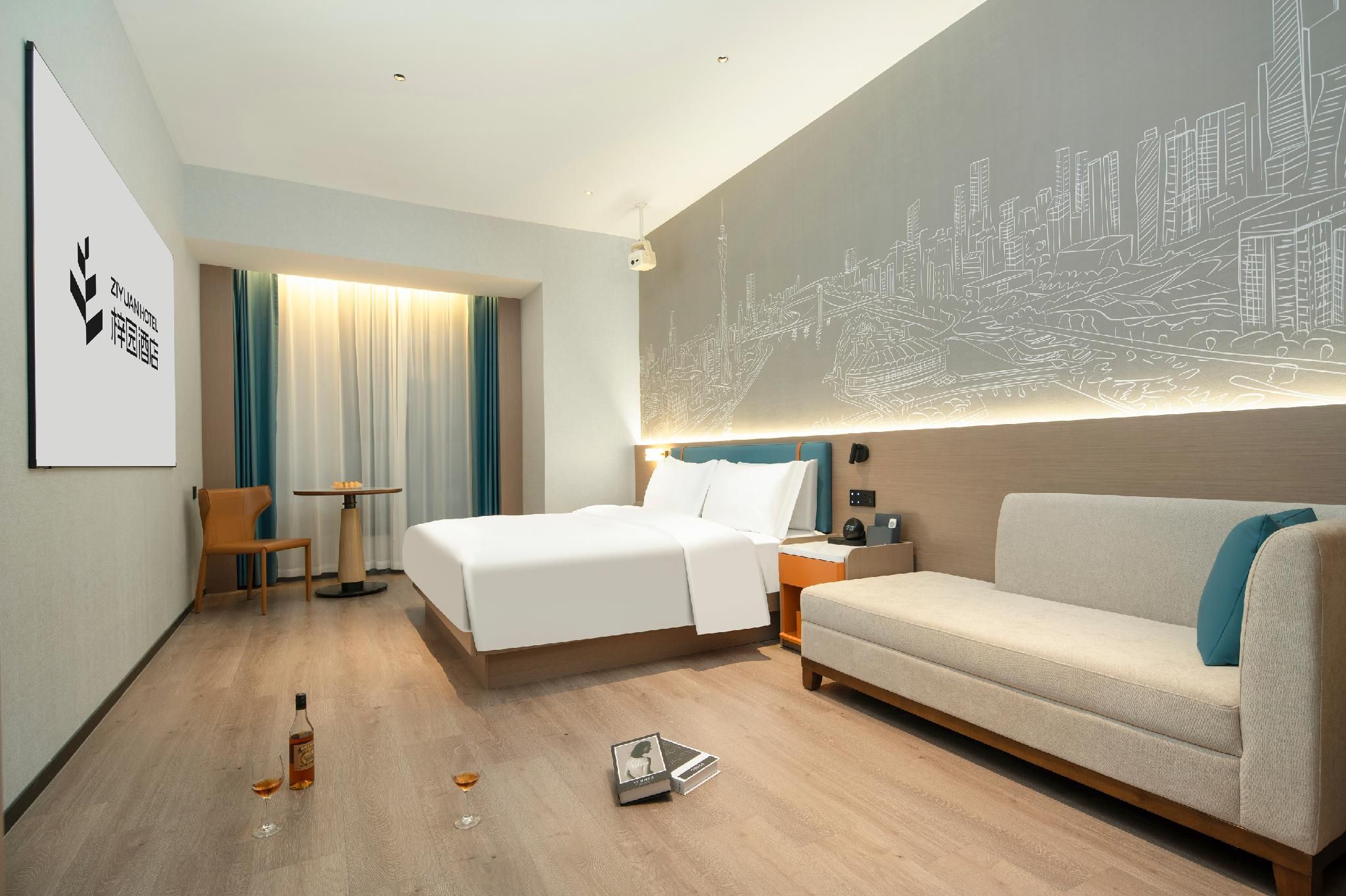 Commerce Heritage Queen Room