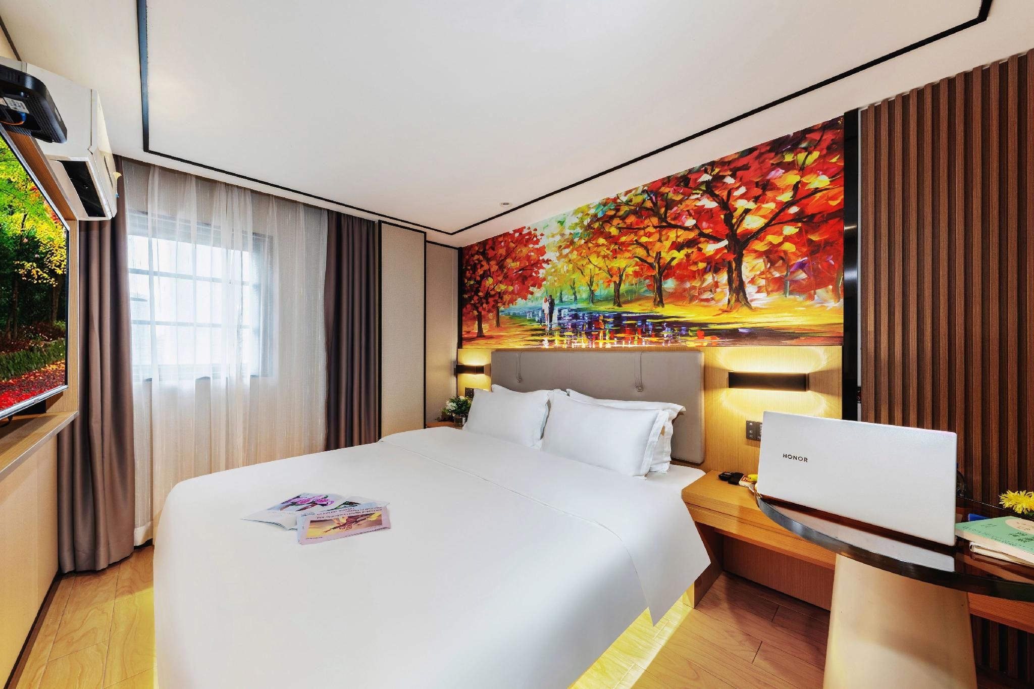 Big Room