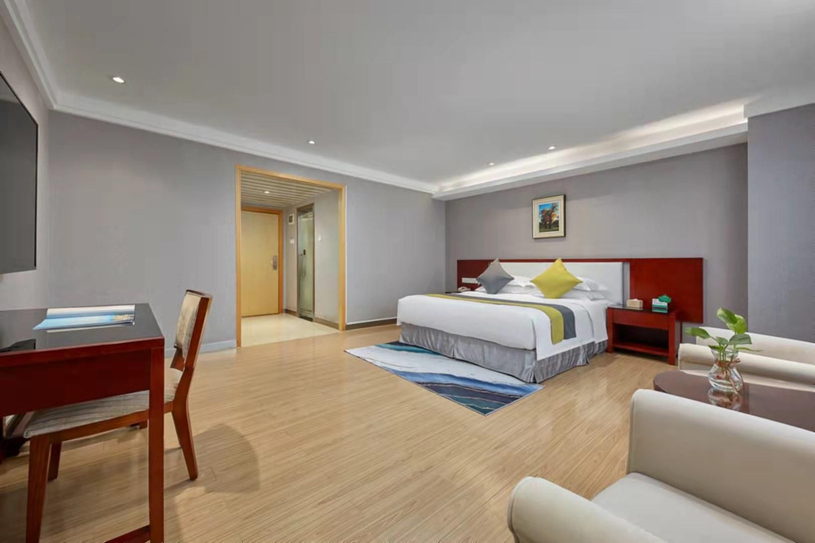 Deluxe Room 1 King