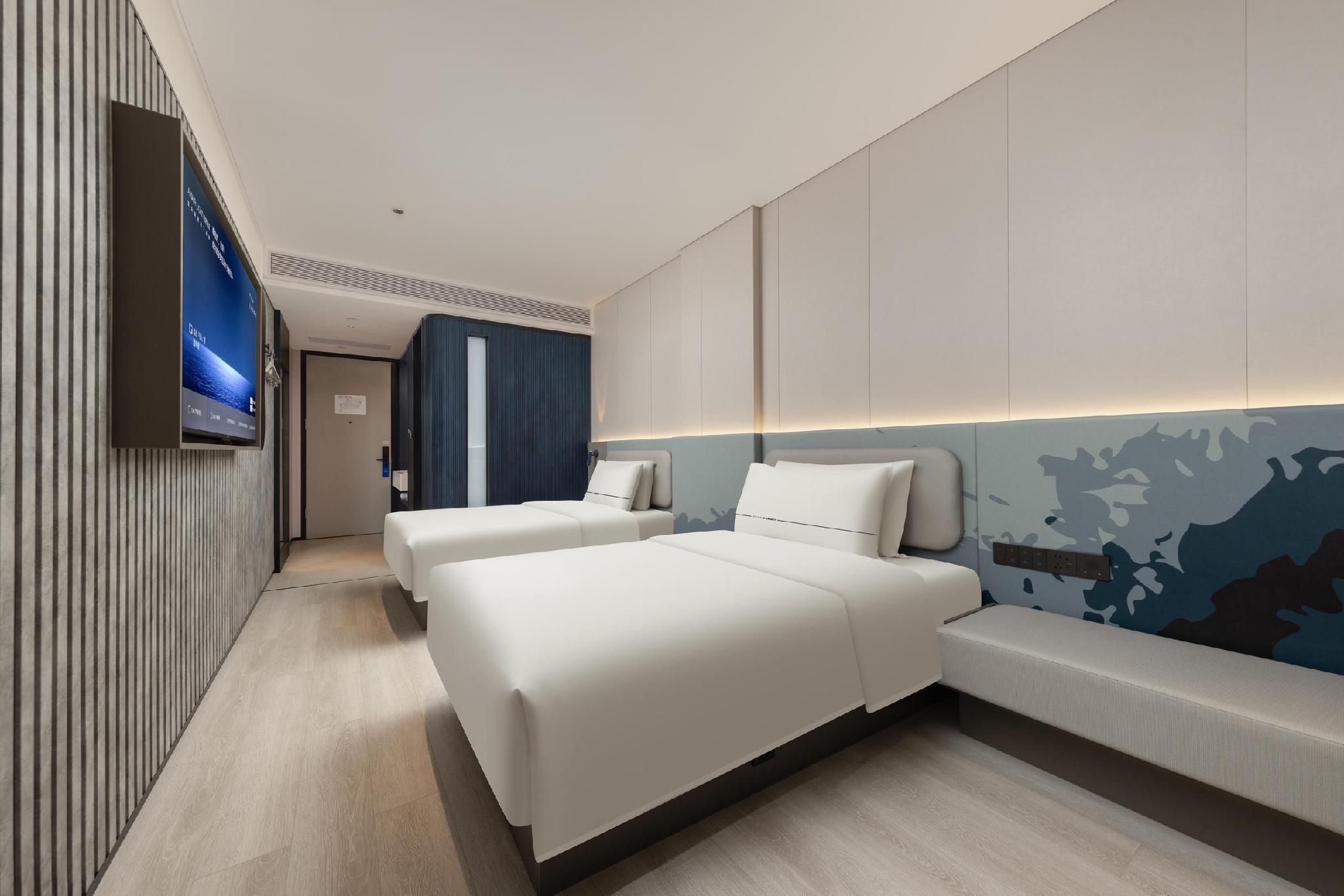 Standard Twin Bed Room