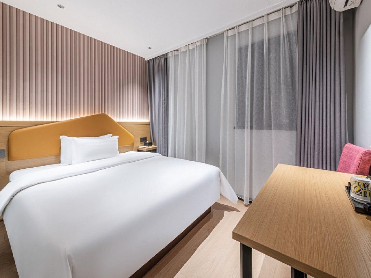 IU Compact U - Comfort Bed Room