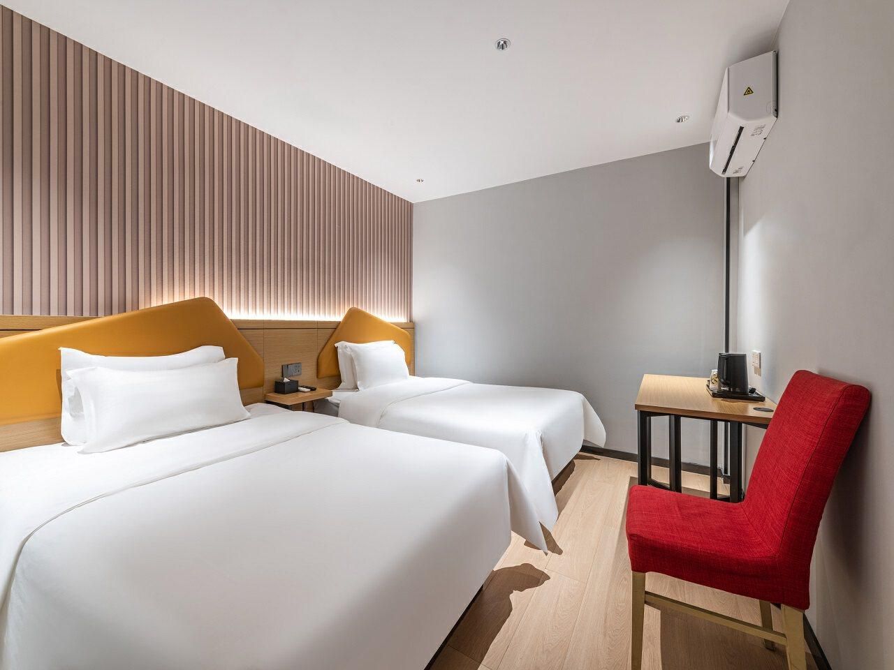 IU Compact U - Comfort Twin Room