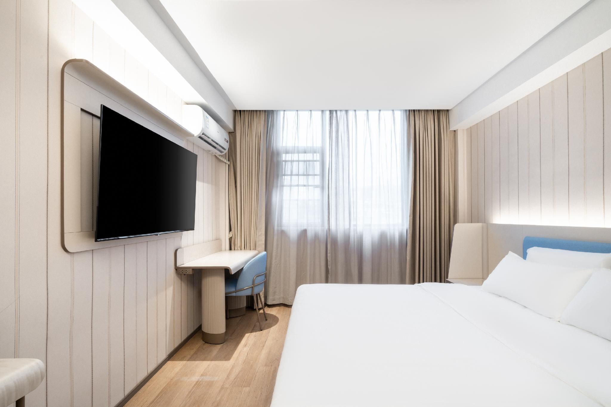 Huazhu - Superior BedRoom
