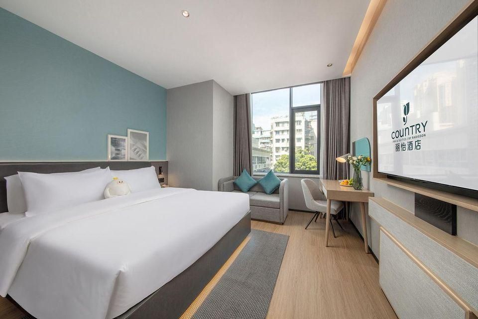 WH - Deluxe Bed Room