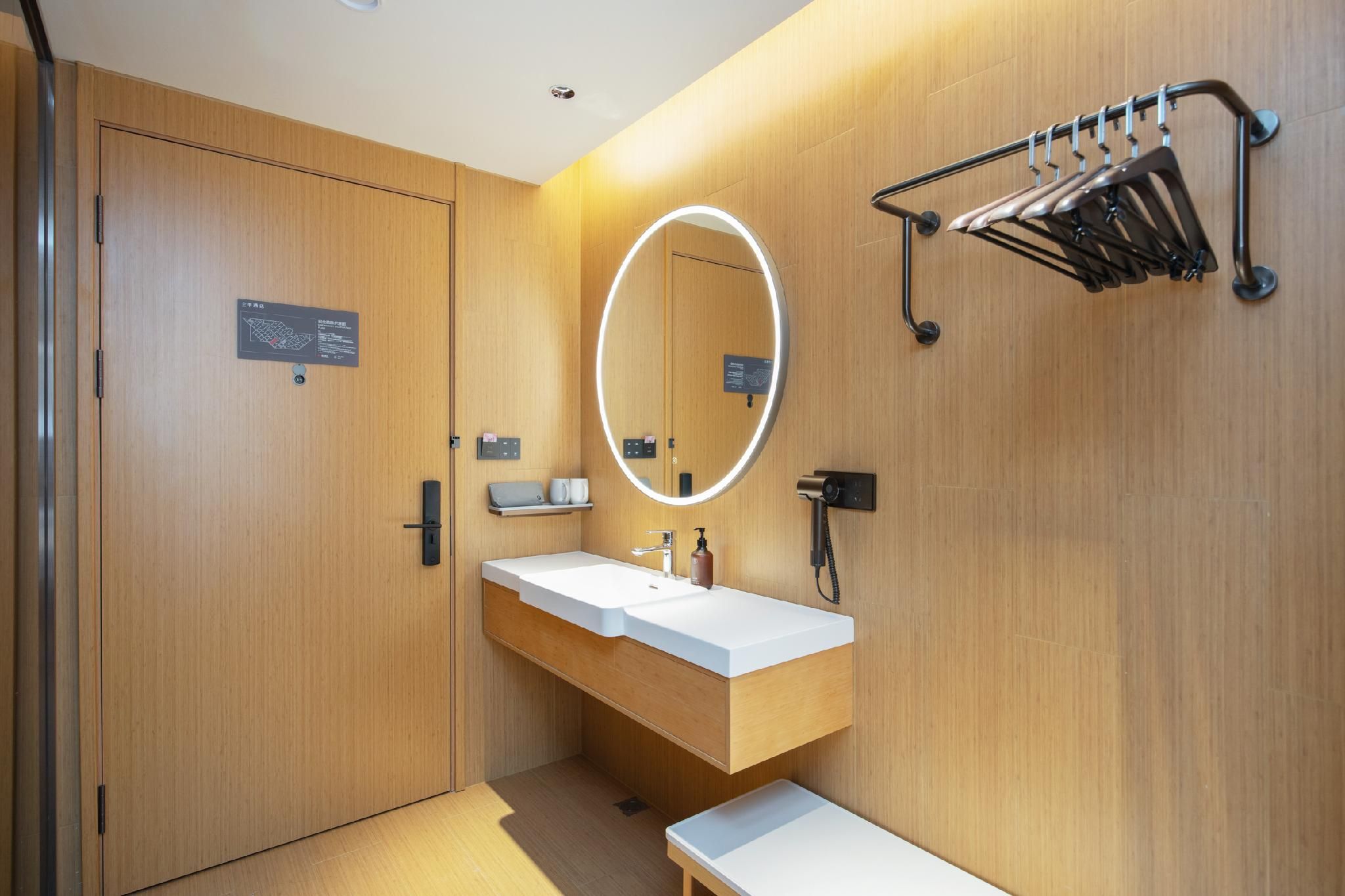 Twin Superior Room