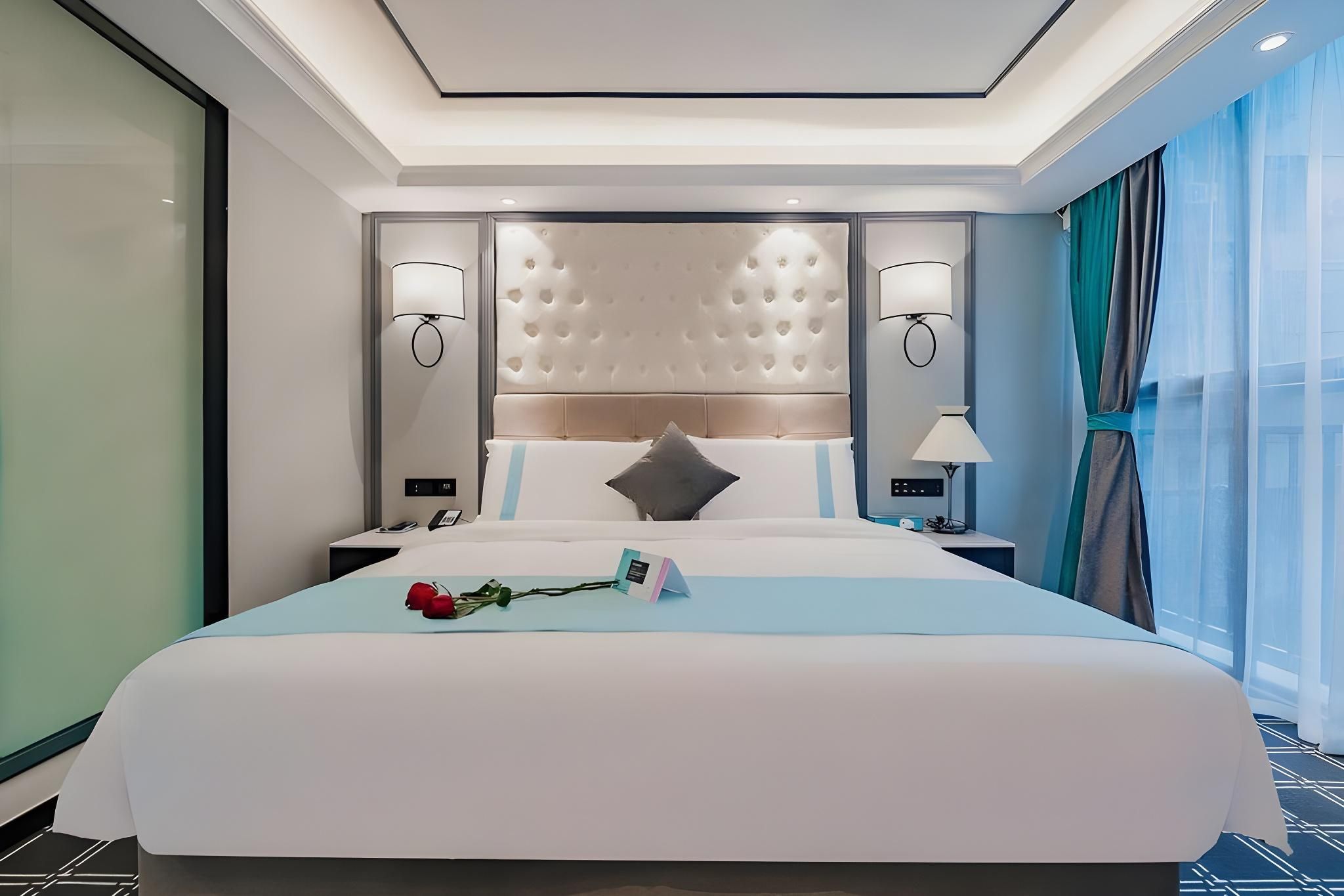 Xana - Deluxe Bed Room