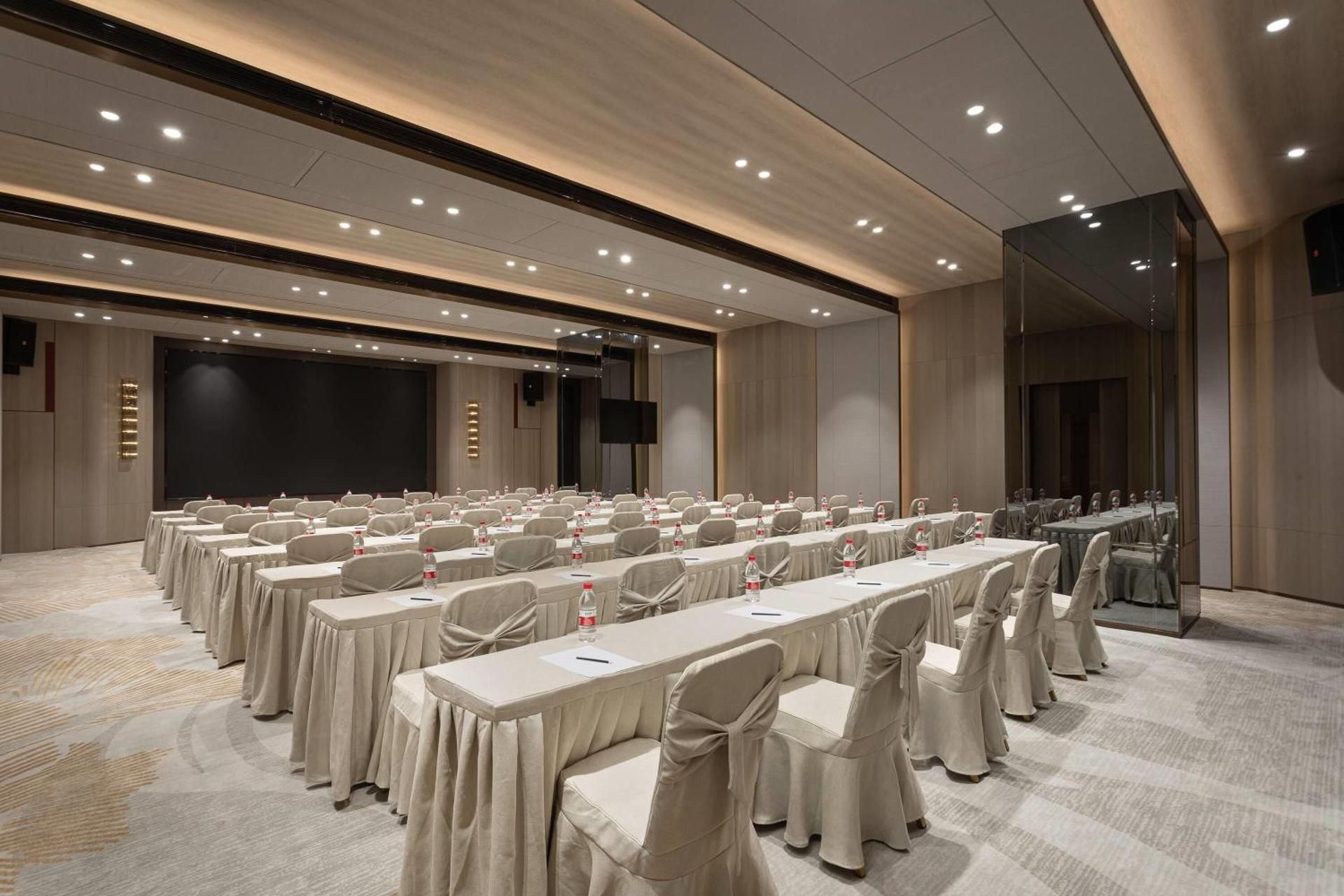 meeting room / ballrooms
