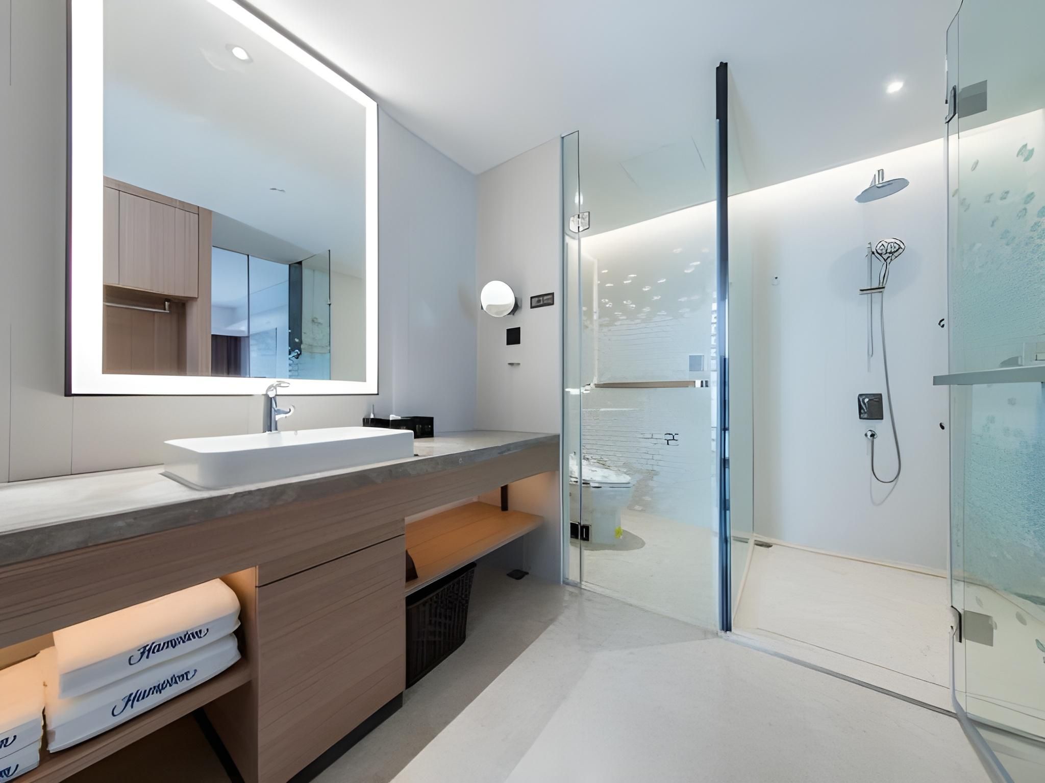 2 Bed Twin Superior Room