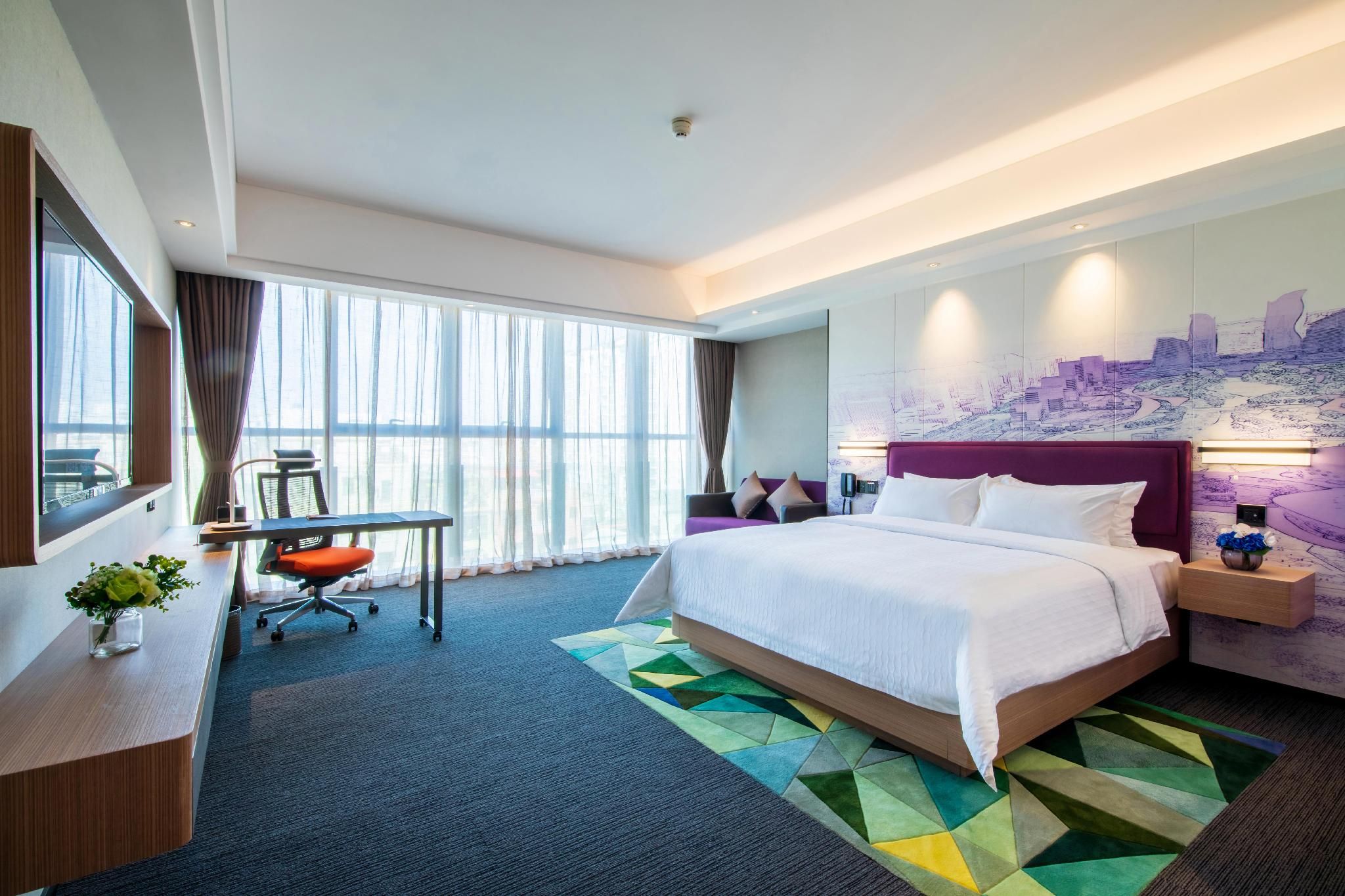 Business King Room