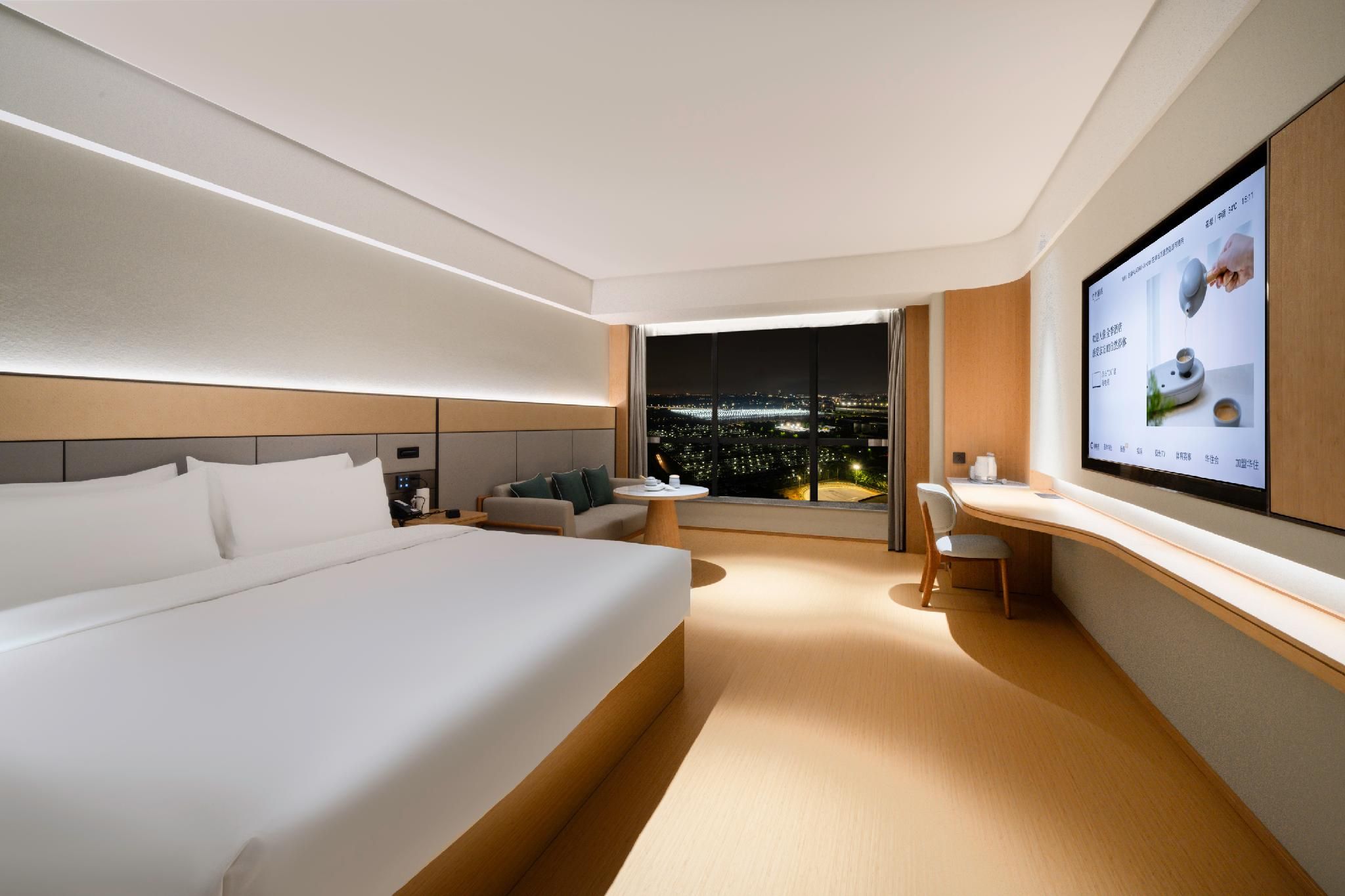 Business Queen Room