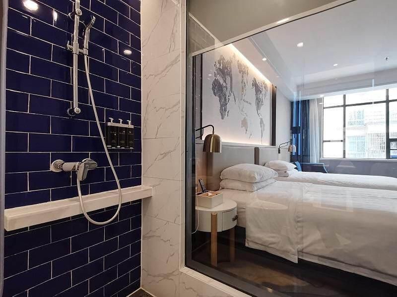 WH - Rongxiang Twin Room